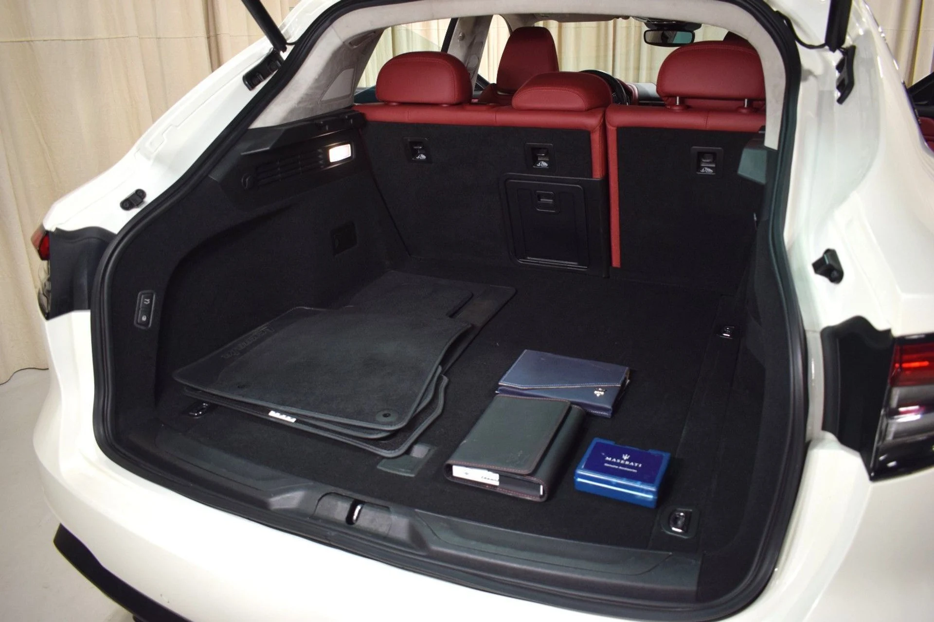 mph041_2769973060_d1001f05a7b1f564cafa023e131eb997x_a1d4972dc7