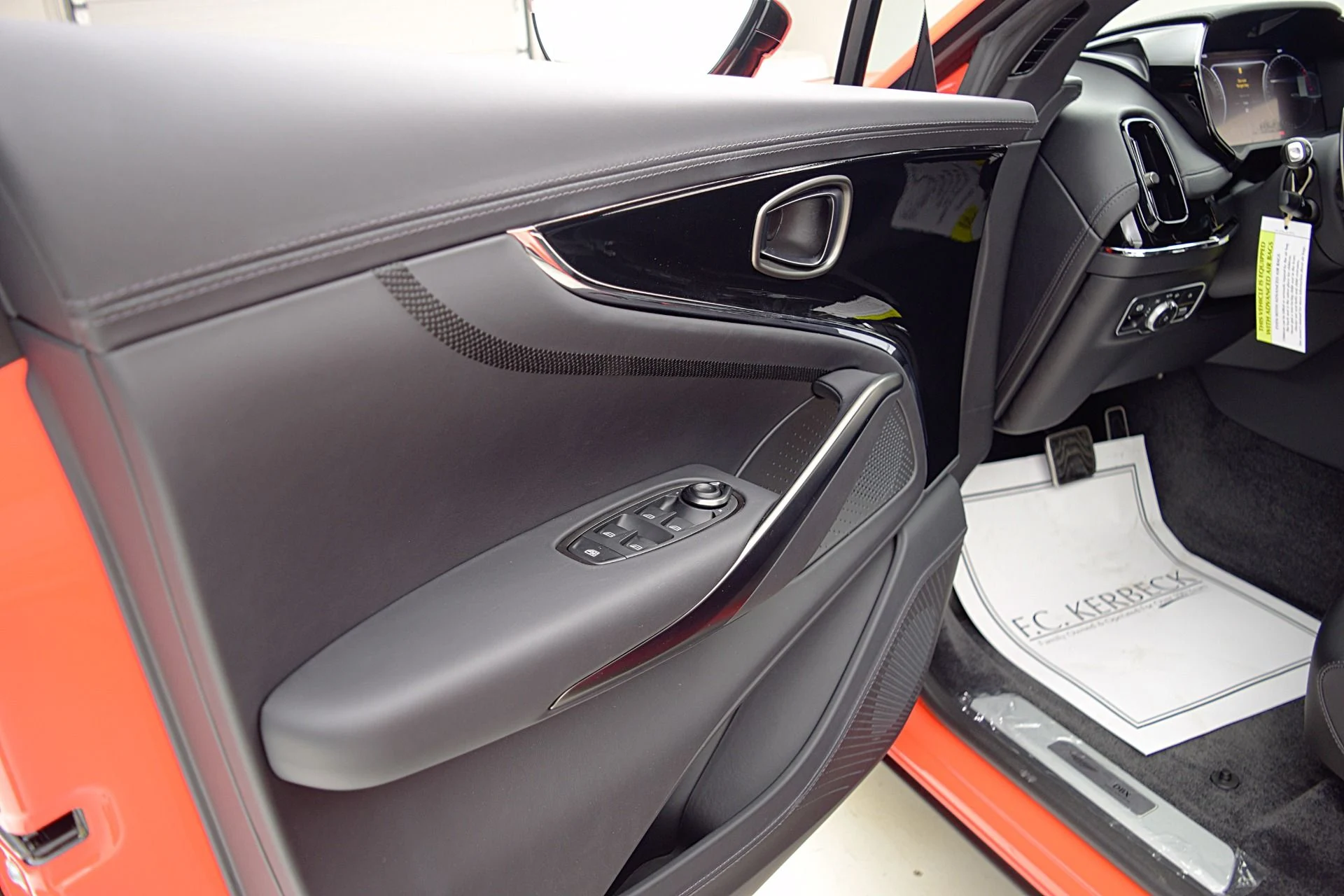 mph041_2772535914_New_2025_Aston_Martin_DBX_707_017bca5dcc