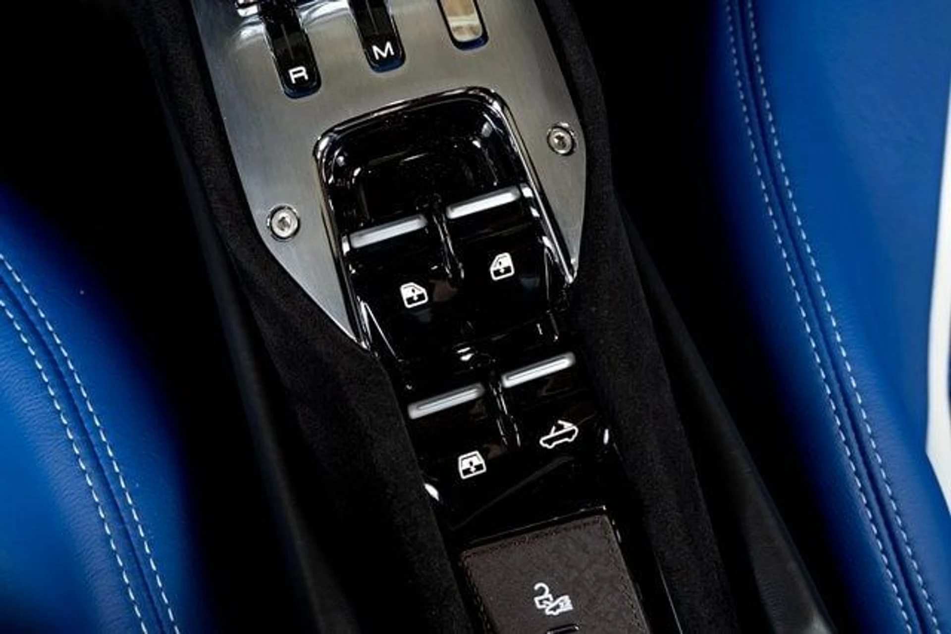 mph041_2779659134_aac61b449eb01a63c3101ada796bb8e2x_cc4b67b32c