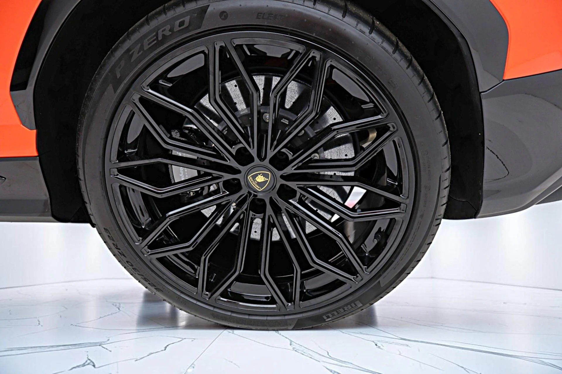 mph041_2784403698_Used_2025_Lamborghini_Urus_SELEASE_OPTIONS_AVAILABLE_b9de6ce11e
