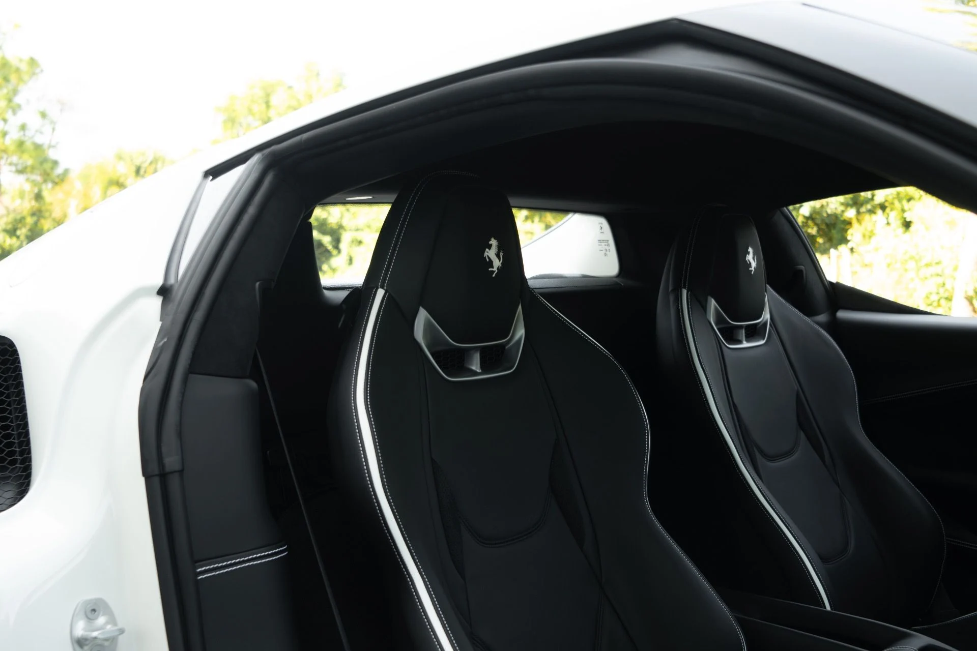 mph041_2787200962_Used_2025_Ferrari_296_GTB_1761682901_abc7cd8fd0