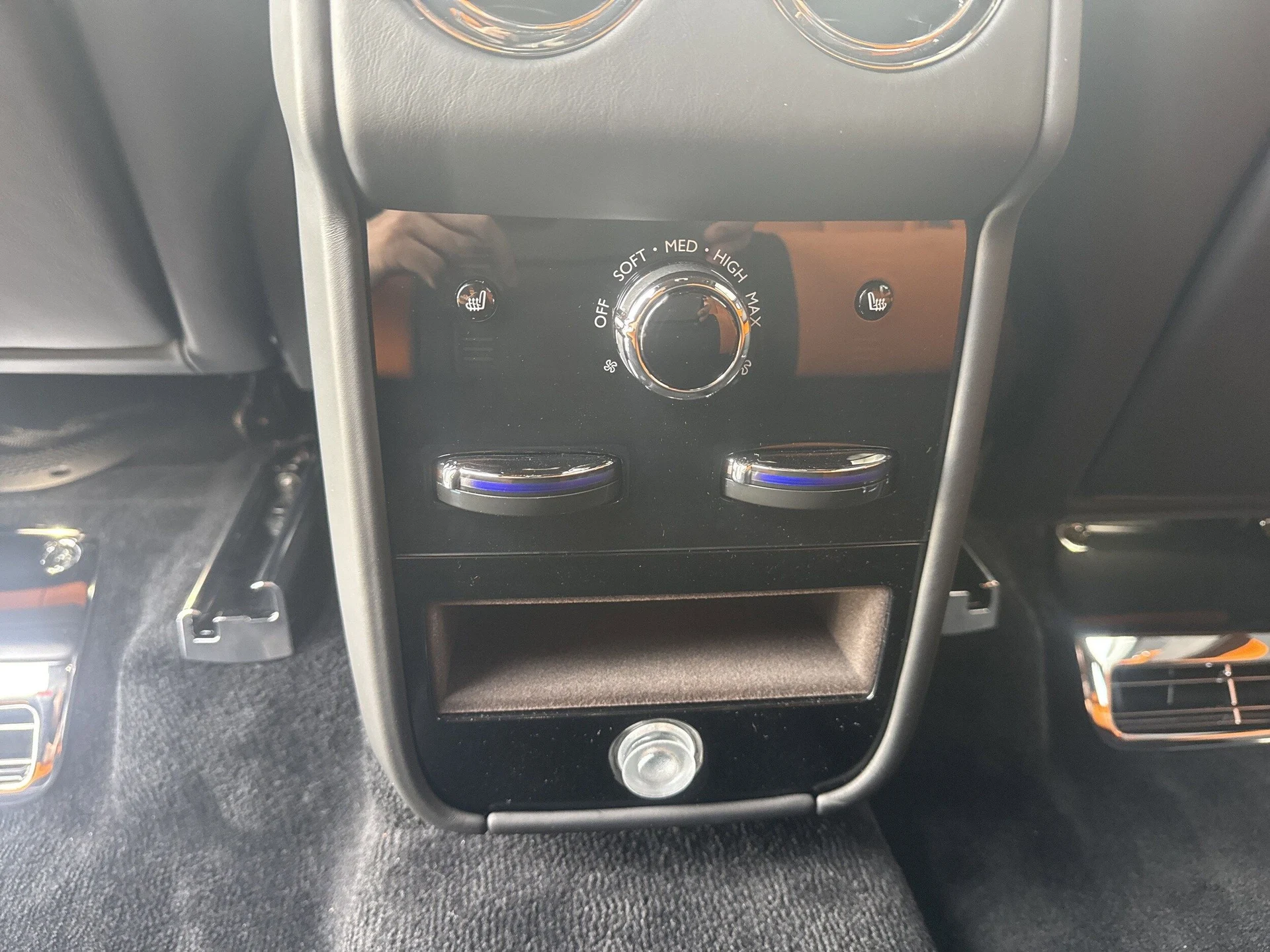 mph041_2820459525_baaf49b5f9c2f82a5aa6d8ae099a69fex_099e35f4b2