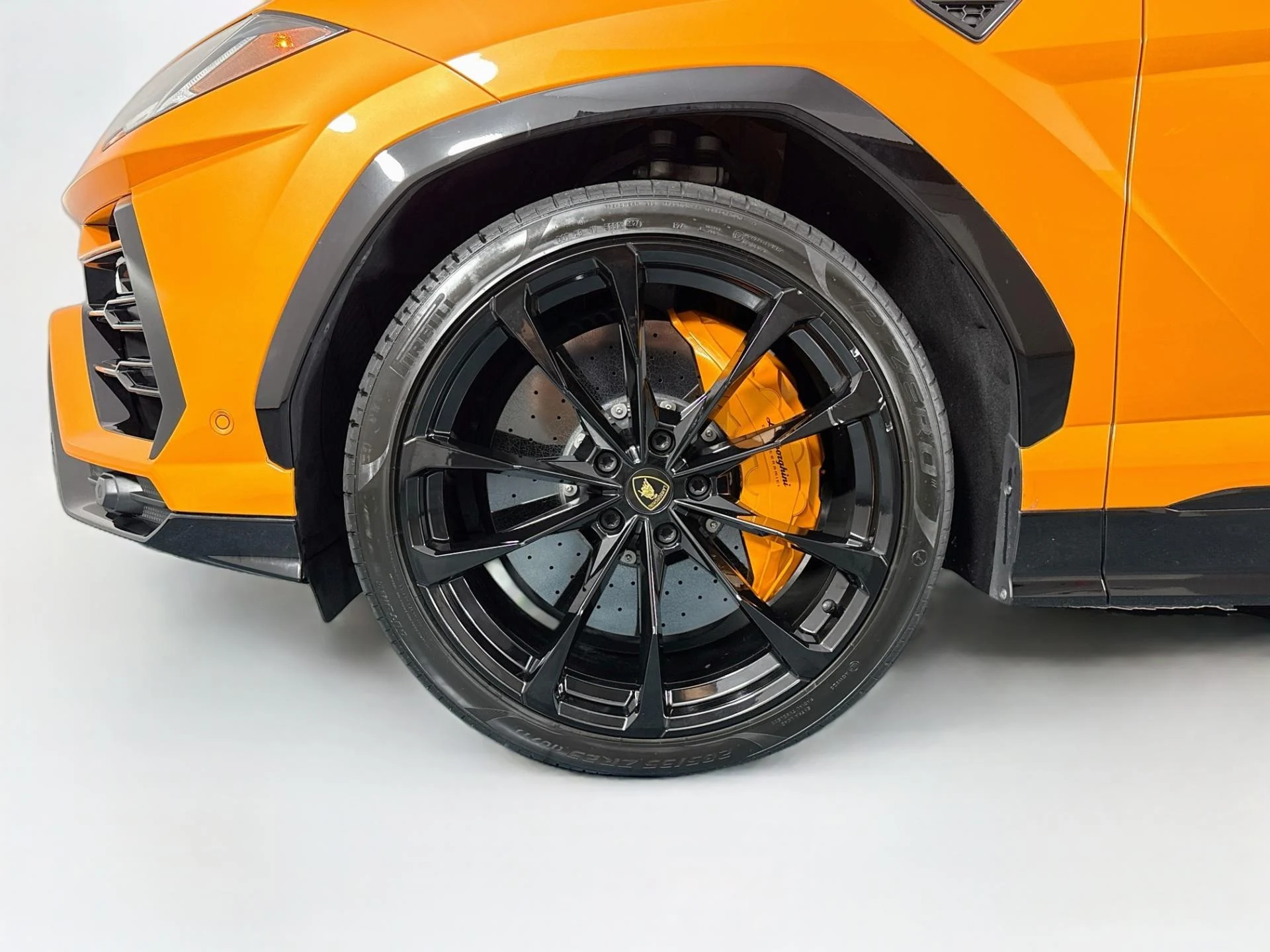 mph041_2825371343_Used_2022_Lamborghini_Urus_1790289782_5e6668fdc9