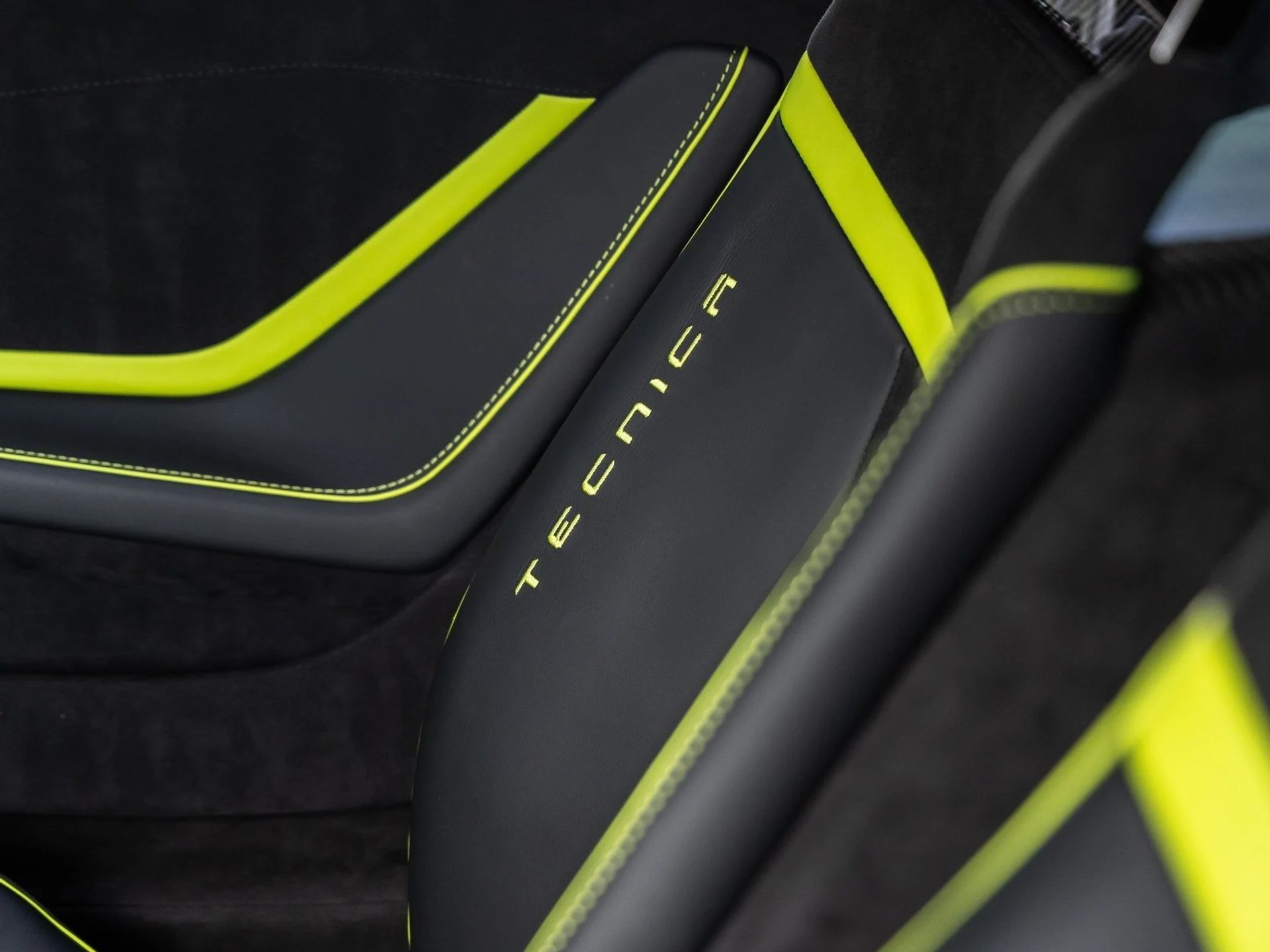 mph041_2825485687_42_521e86d362