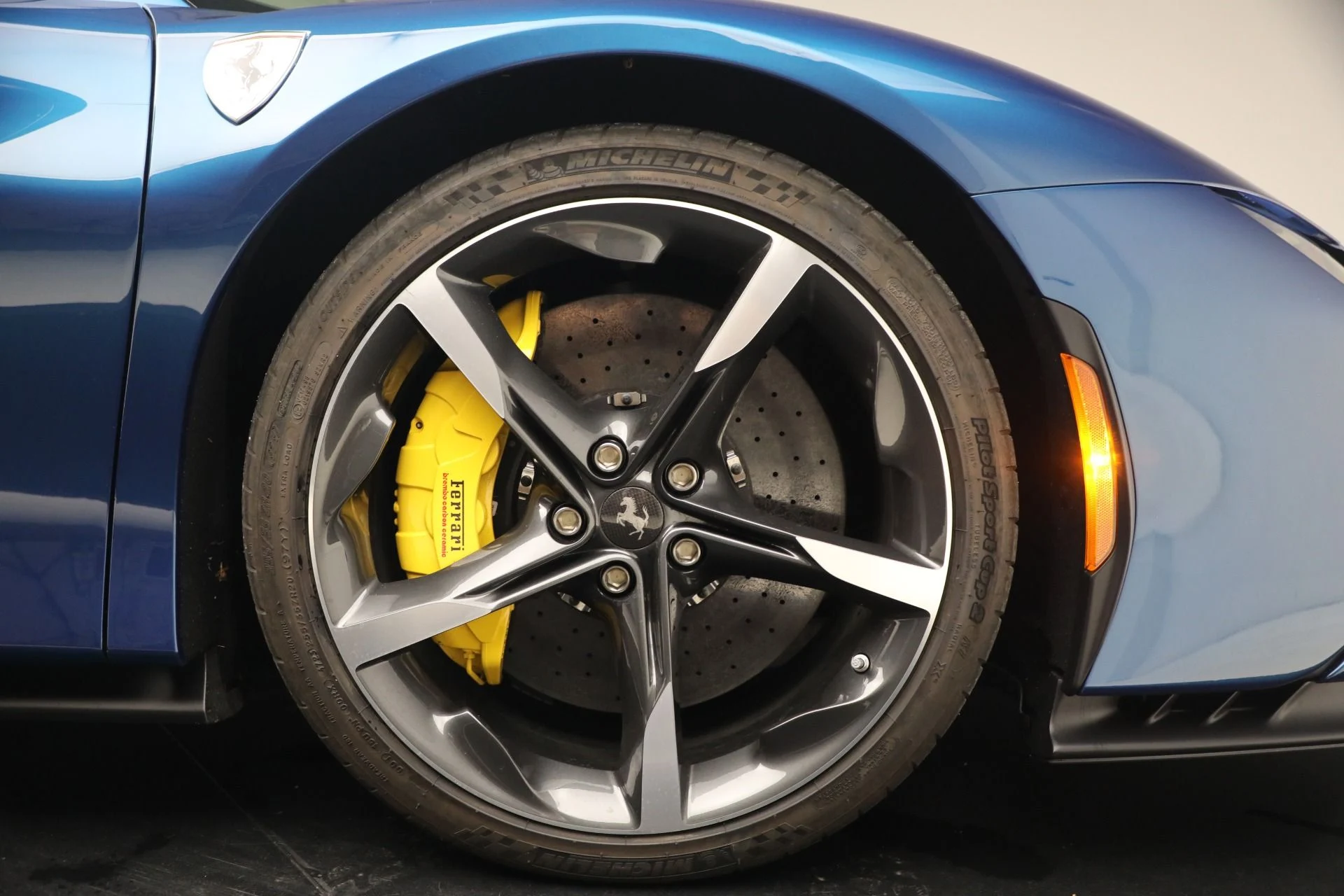 mph041_2832435670_Used_2024_Ferrari_SF_90_Spider_1791405464_8b13b09f06