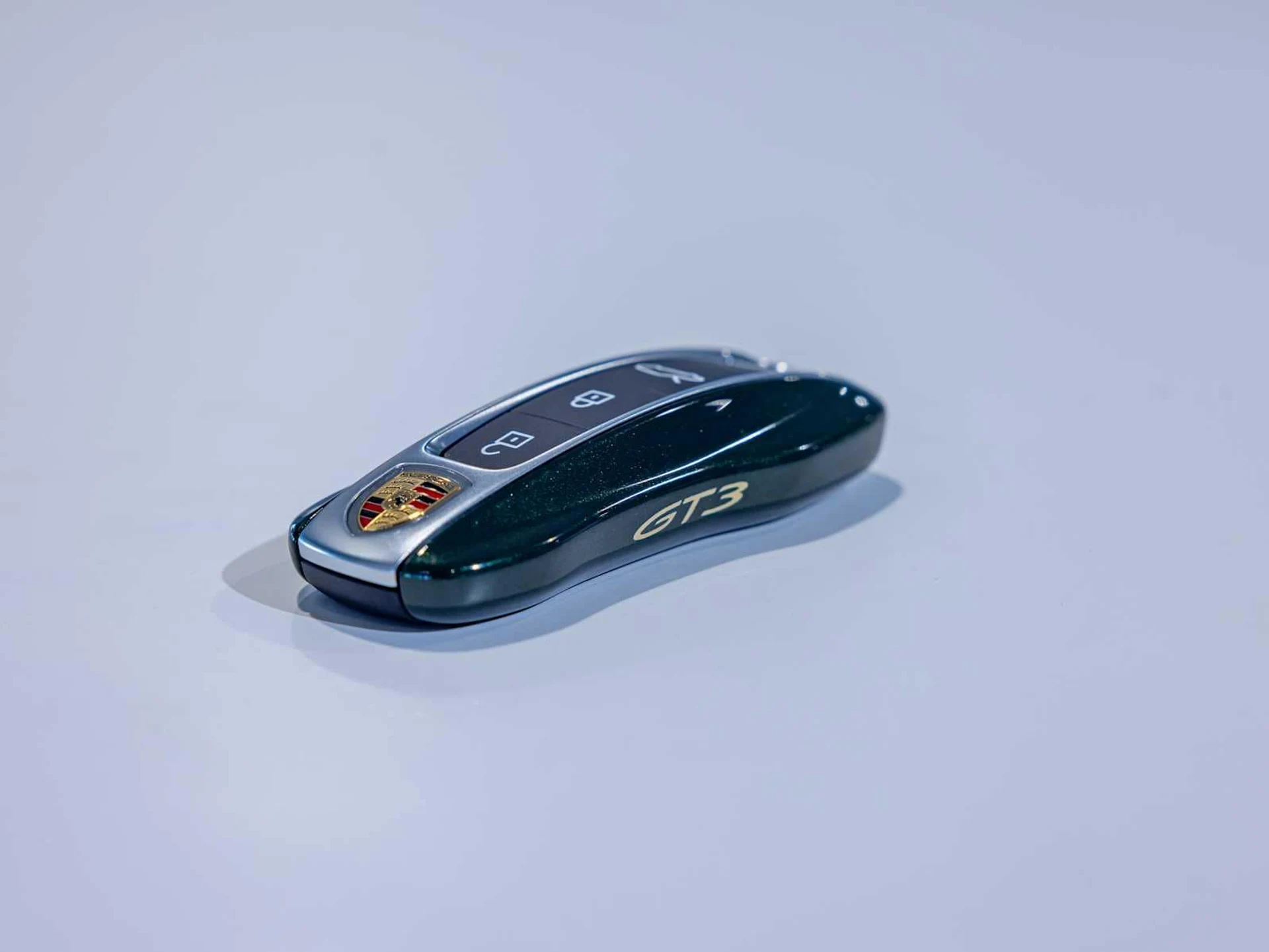 mph041_2865883832_21f118e4297b9de6e609f7dafc97628bx_e17c234431