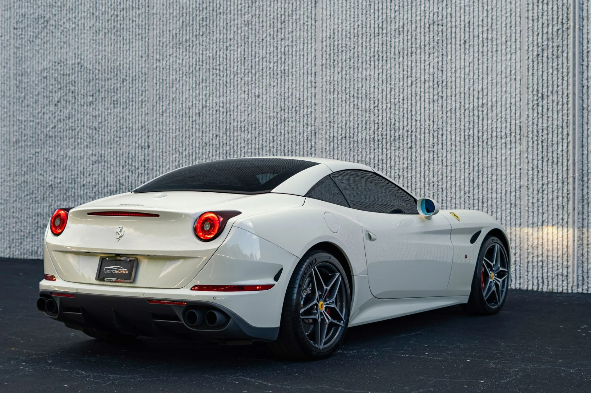 mph041_2875256698_Used_2017_Ferrari_California_T_251_K_MSRP_Special_Handling_Pack_Daytona_Seats_Powertrain_Warranty_1779481555_e7b9aa72a6