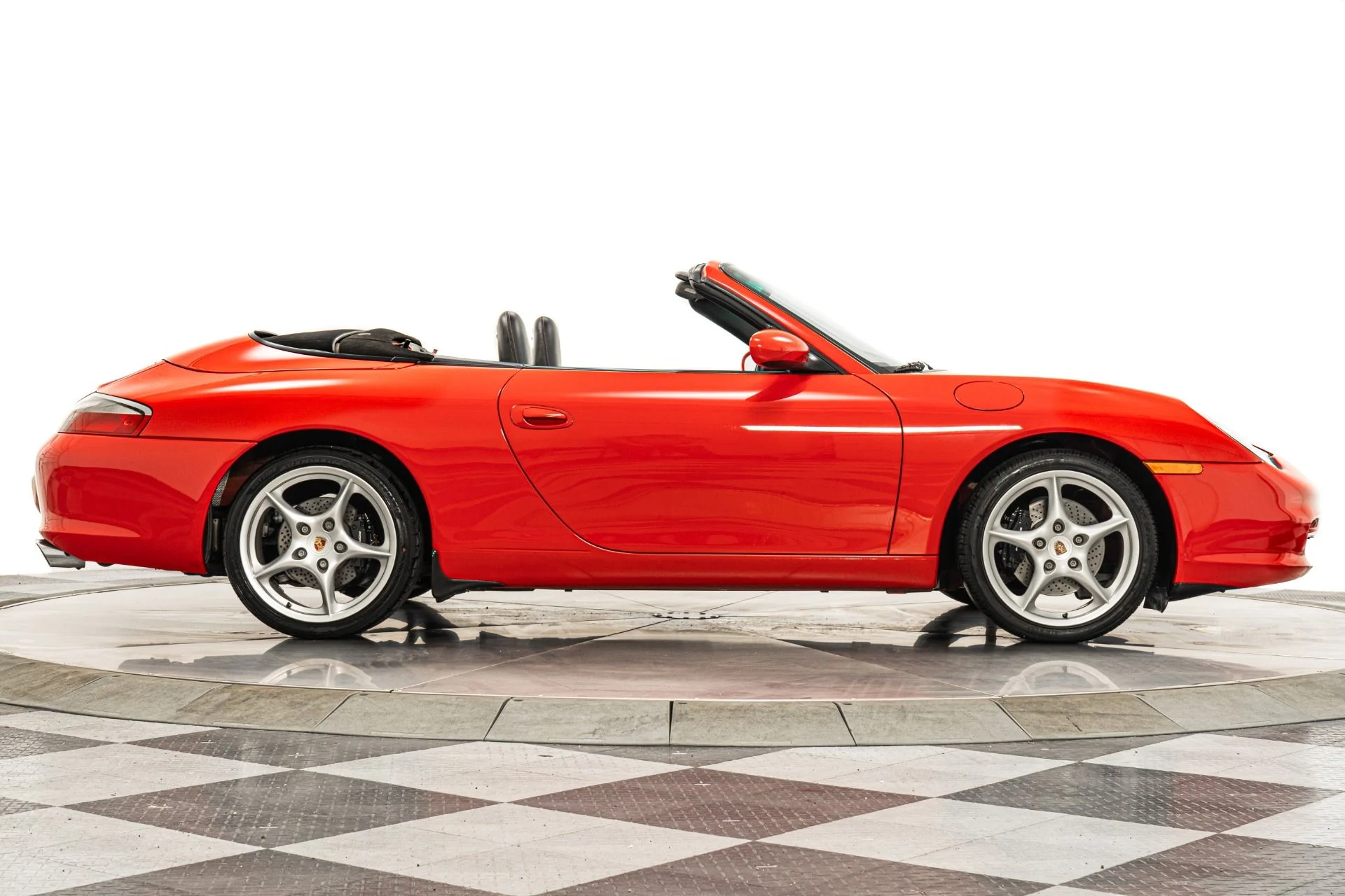 mph041_2875765063_Used_2004_Porsche_911_Carrera_Cabriolet_1761773538_b92ef497e4