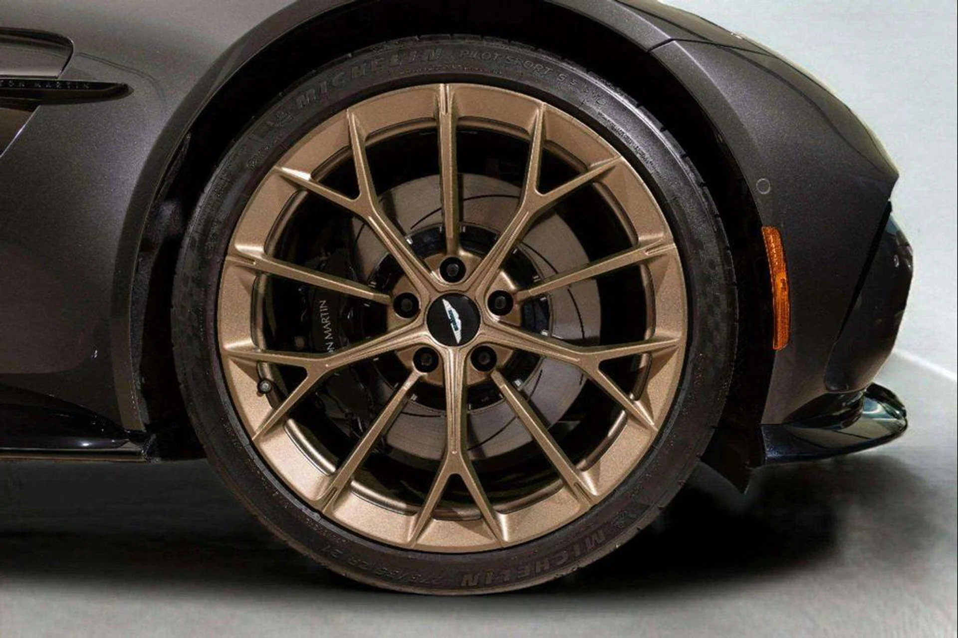 mph041_2884219873_u_YIE_F_T9_Dy_SGR_7_TH_49npb51uws_1032238056