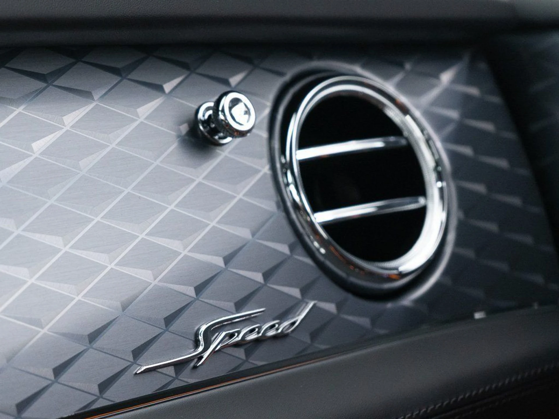 mph041_2896149607_42c6bd7cfdd1b9d42865e1dbf4427e6d_f32127095d