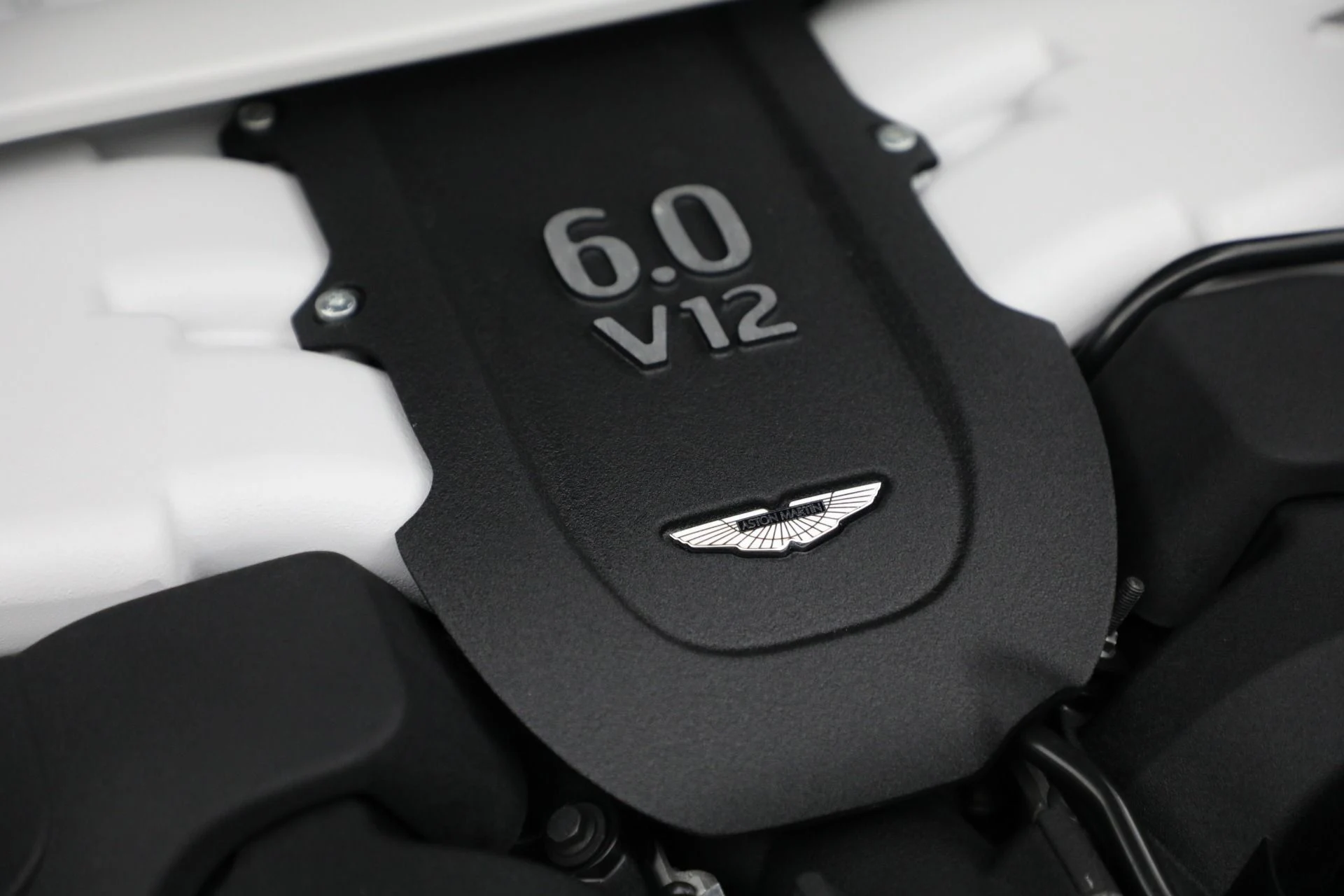 mph041_290074323_Used_2014_Aston_Martin_Vanquish_596308a94d