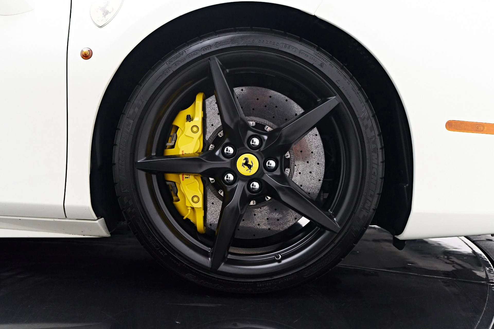 mph041_290423803_Used_2019_Ferrari_488_Spider_Base_1748546084_93c60c6cbe