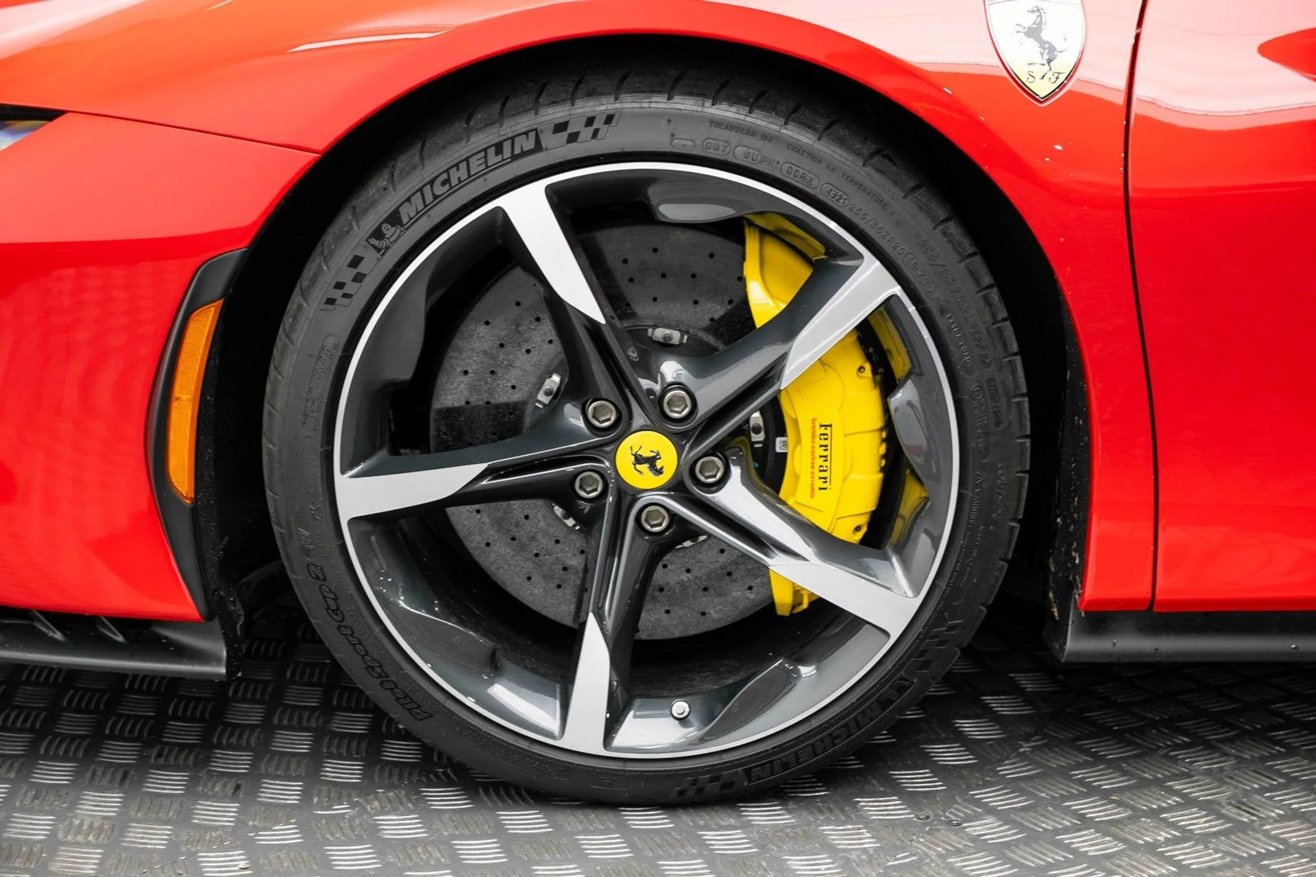 mph041_2904731878_7e09f474e63145a990f95c41a6957096_4ac96ec00c