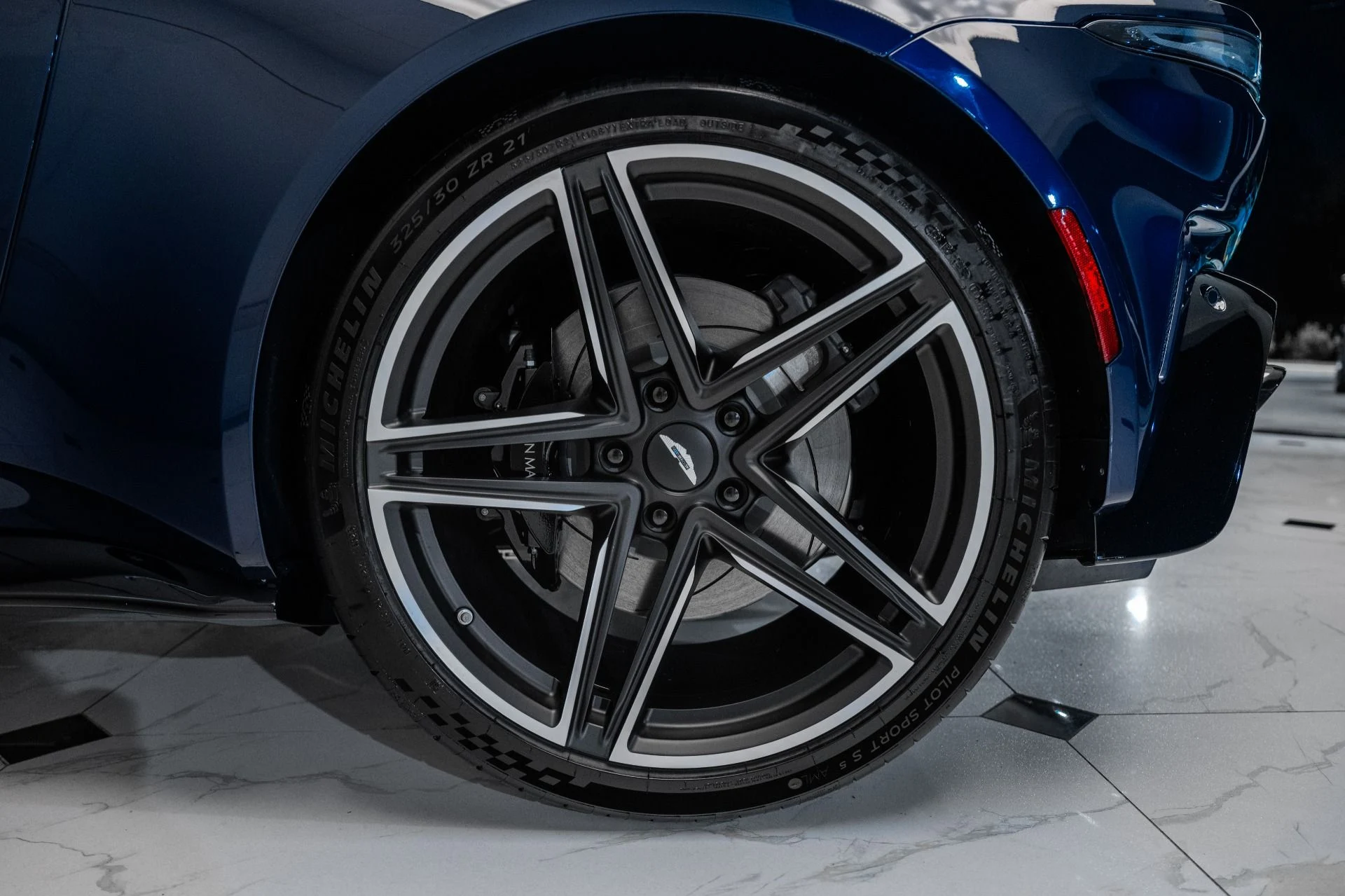 mph041_2909325361_New_2026_ASTON_MARTIN_VANTAGE_1759243639_223923ea36
