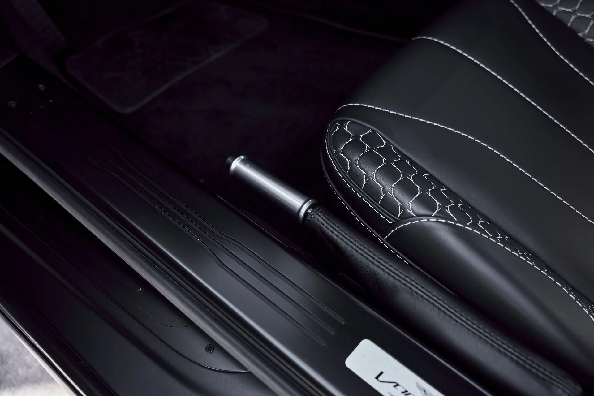 mph041_2941464551_Used_2014_Aston_Martin_Vanquish_V12_1773193813_4e02aa2c65