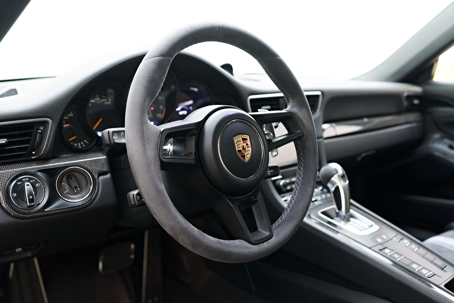 mph041_2948686587_Used_2018_Porsche_911_GT_3_1755896693_a268d40b6c