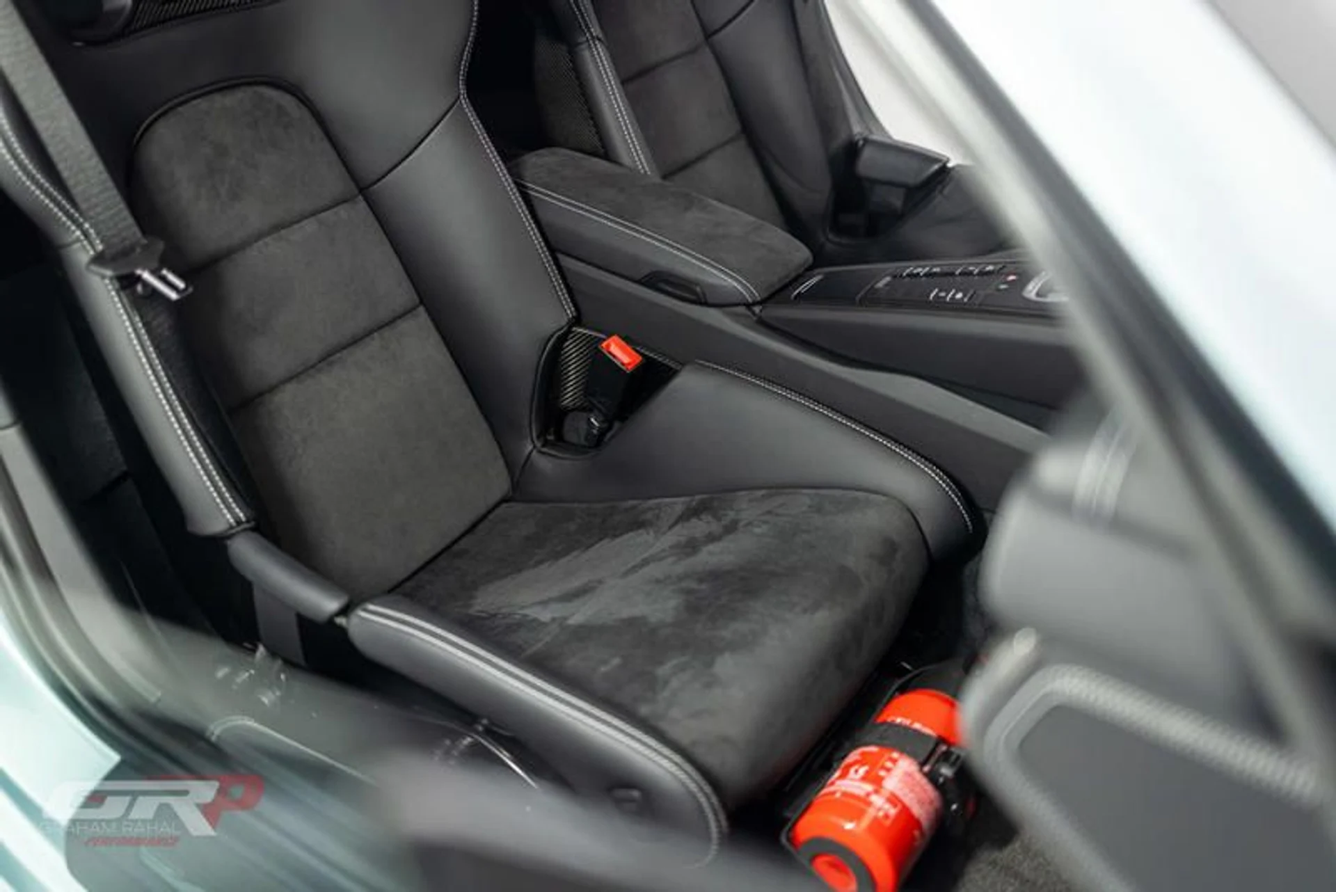 mph041_2951195706_06_F2503_E_4_E60_4416_BC_50_7_FD_61_DC_43620_86c823704e