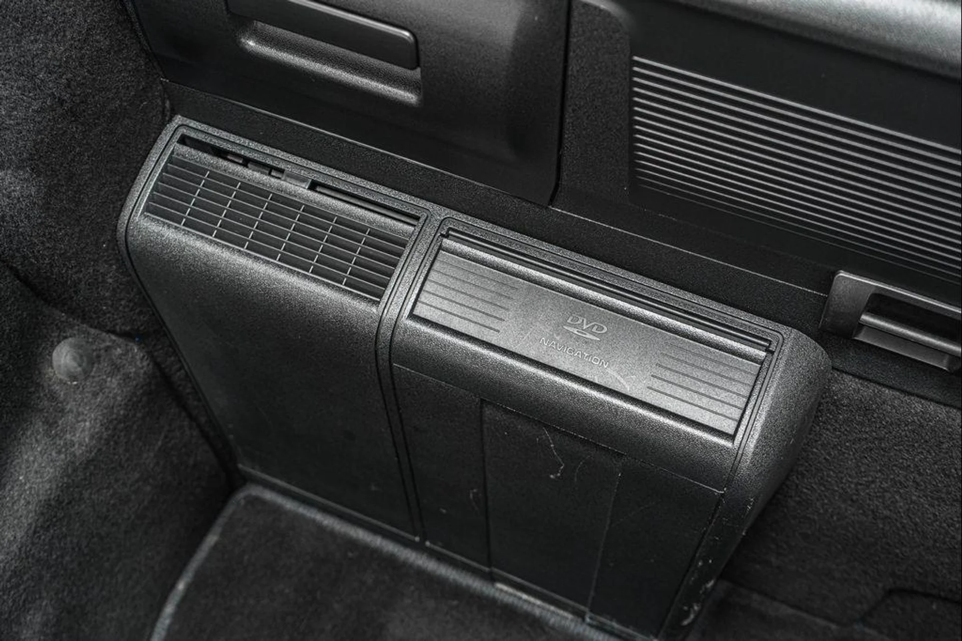 mph041_2955876528_y_Dq7c_A_Dth_L8_B_Jc_Opz0nj_H_Yplug_f648792cc7