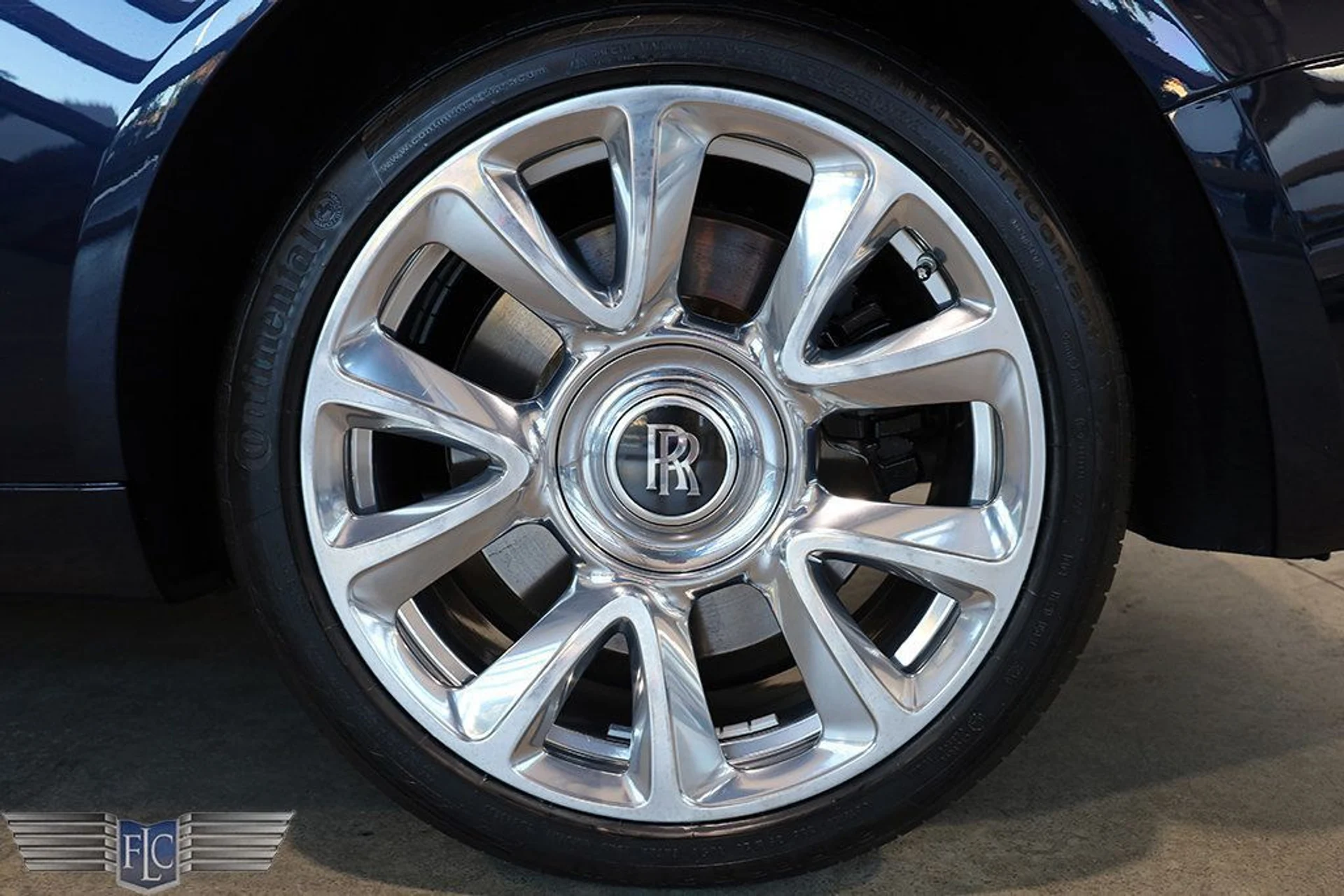 mph041_2957353585_used_2019_rolls_royce_wraith_coupe_9689_22959552_42_1024_06f3dd8fa0