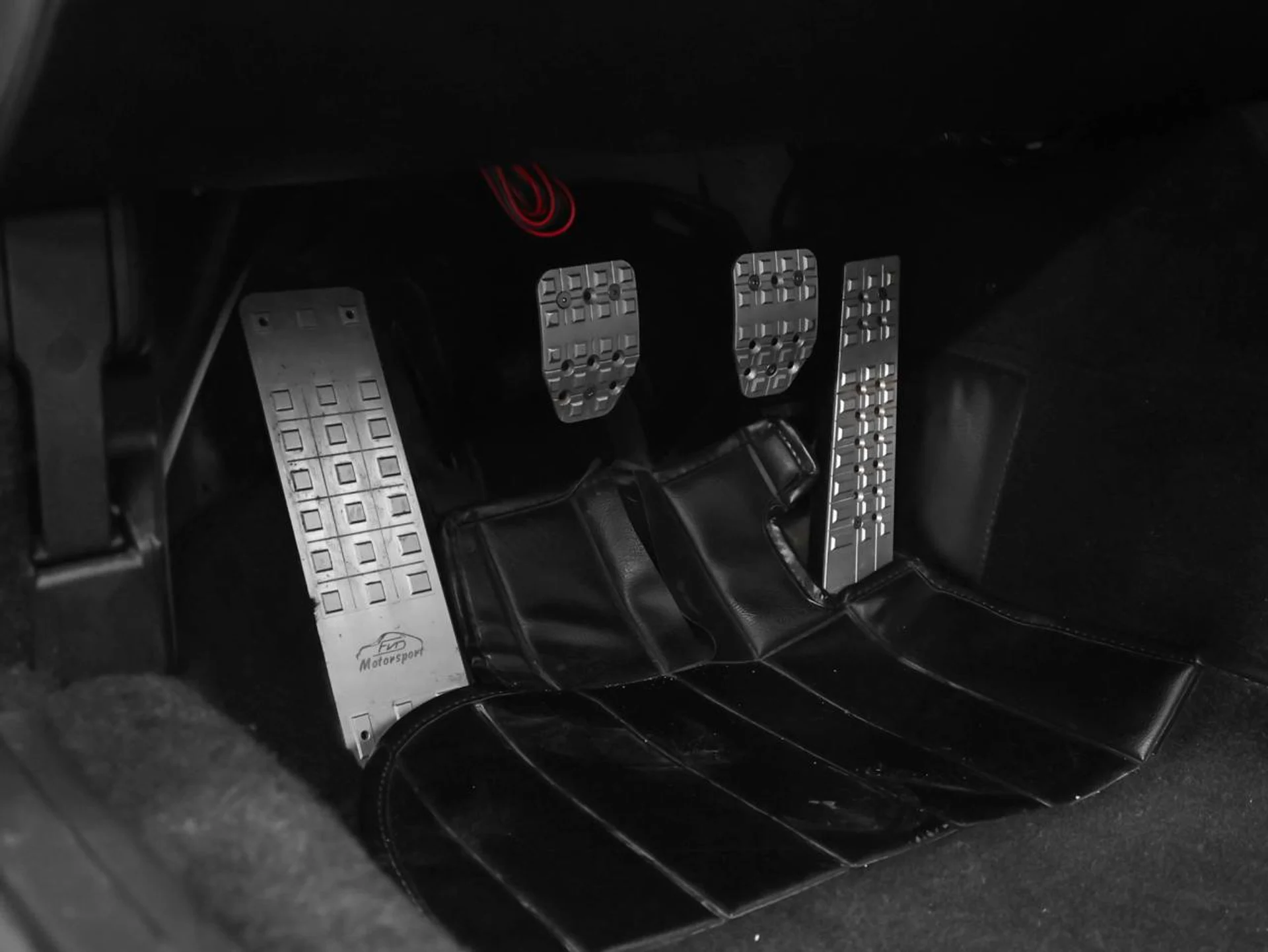 mph041_2966131555_42_2dff459932