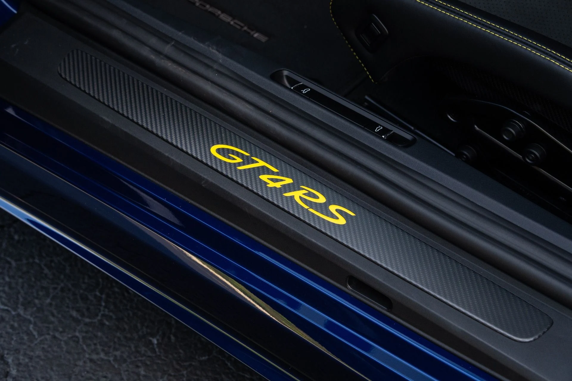 mph041_2987712485_Used_2024_Porsche_718_Cayman_GT_4_RS_1775021157_c663a8ec53