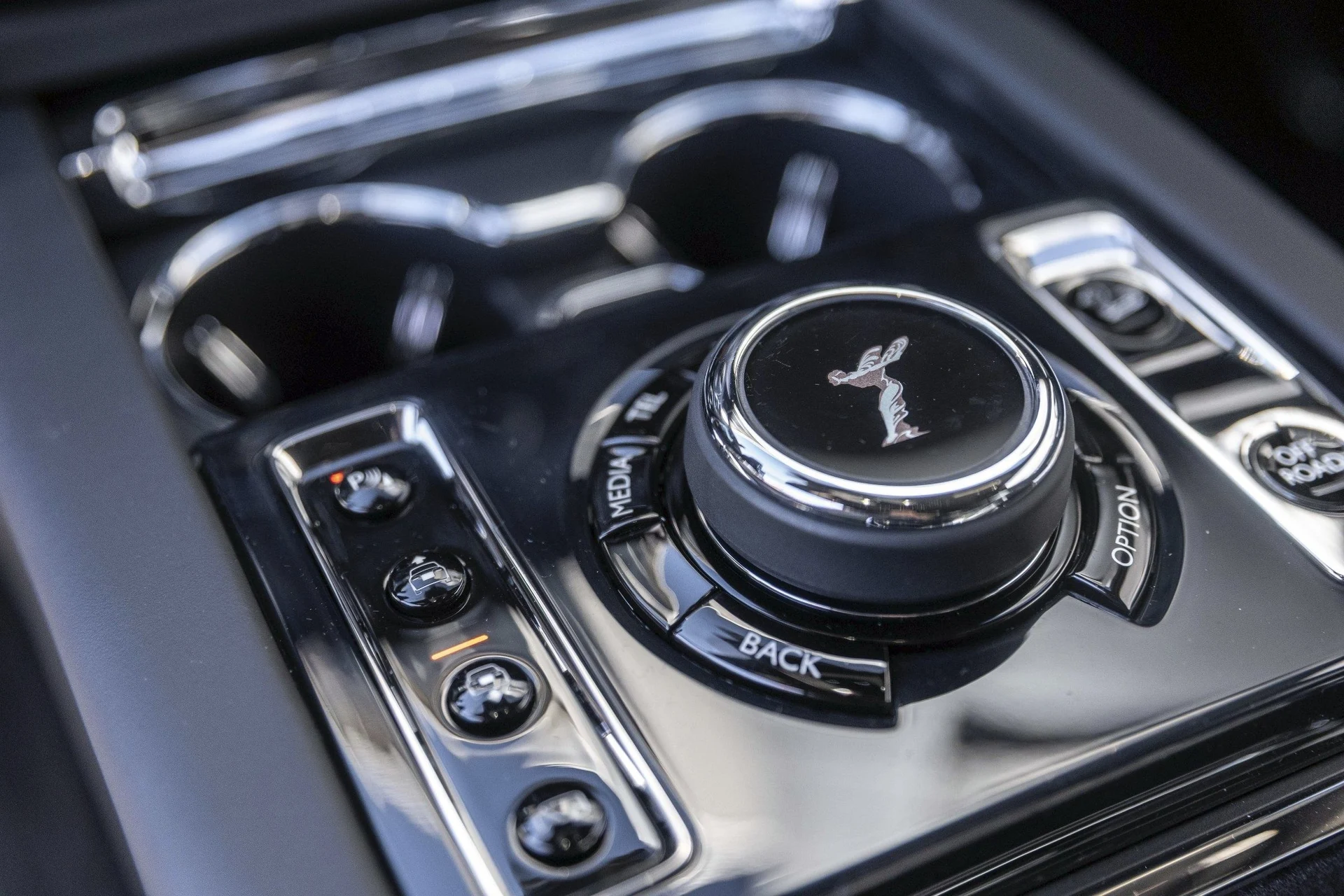 mph041_299501654_Hi_Tech_Luxury_Imports_LLC_SLA_43_HA_07_TU_235148_image_41_32f09a33d0