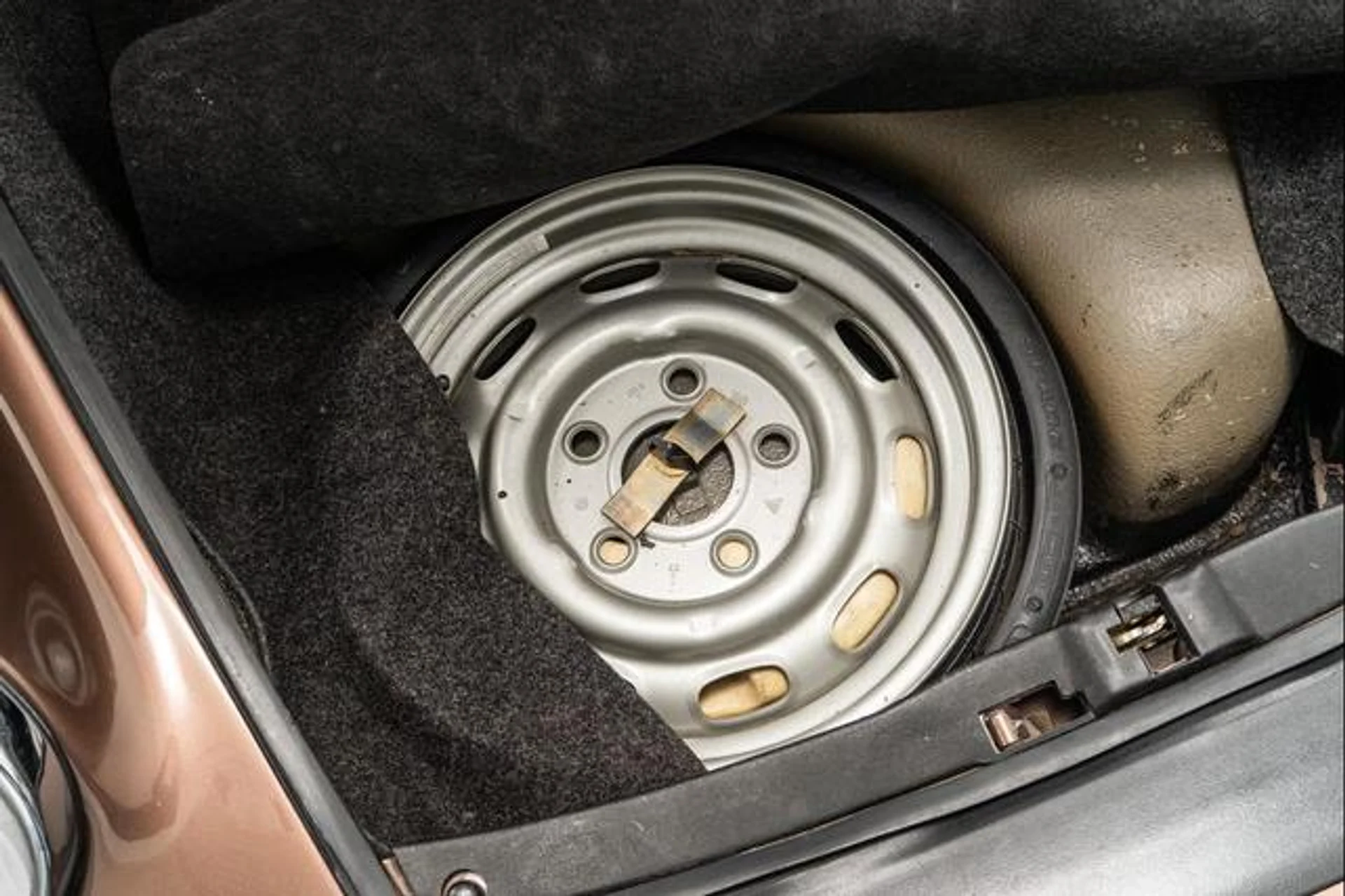 mph041_2997006007_py_D_Tv7_Rx1_Ge_Am_RZFMSGT_0tl_Qsb_M_a28c6fcc27