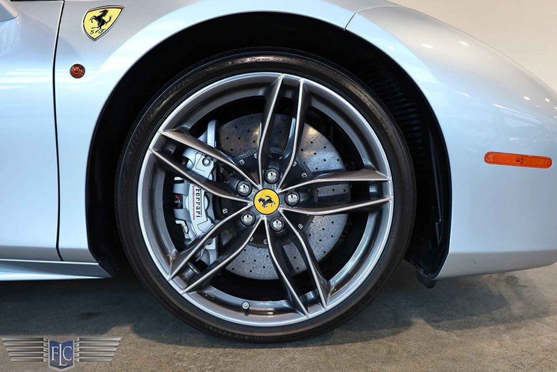 mph041_300649982_used_2019_ferrari_488_spider_convertible_9689_22967902_42_1024_796d527006