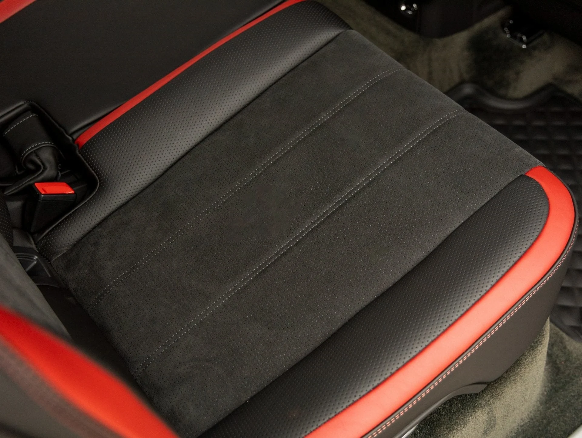 mph041_300662126_42_2f2bcb8997