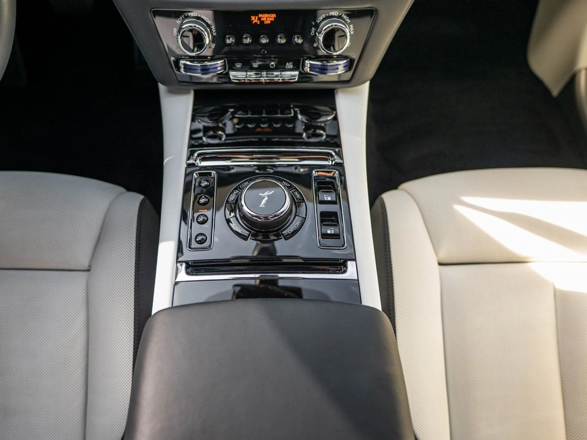 mph041_3020716821_image_42_014312eed3