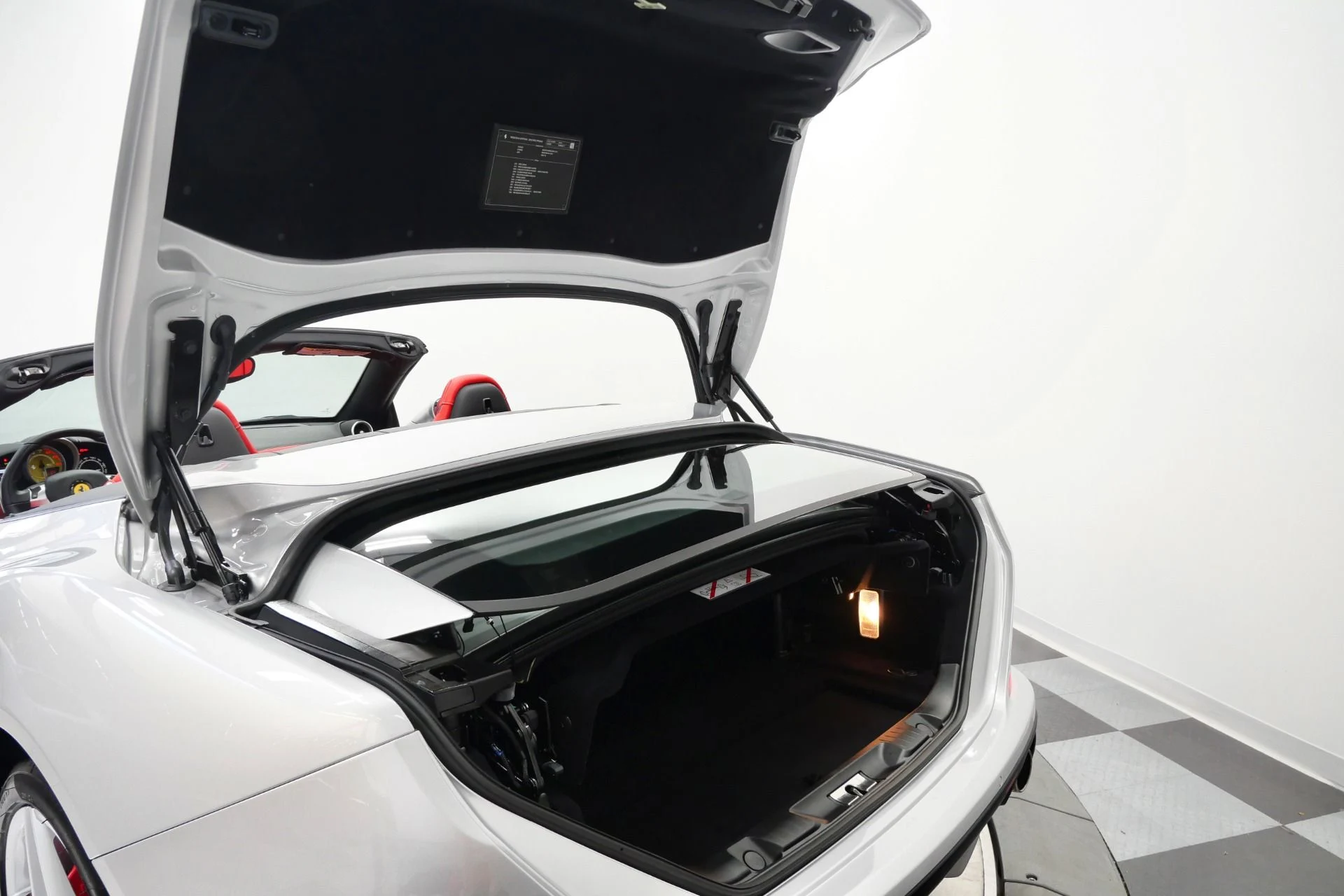 mph041_3023149694_Used_2017_Ferrari_California_T_Extremely_Low_Miles_Ventilated_Seats_Beautiful_1776887153_0588313f71