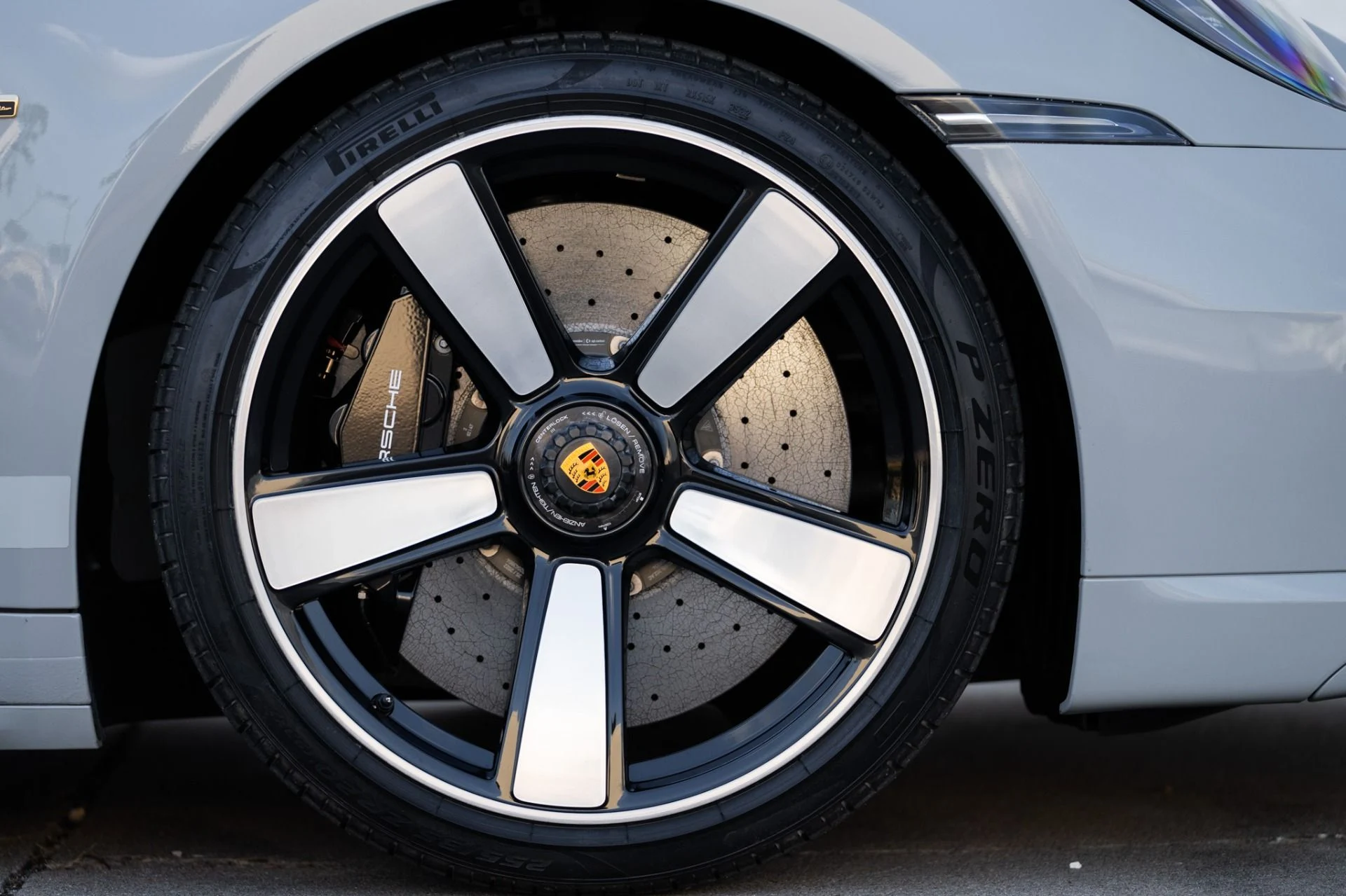 mph041_3025272790_Used_2023_Porsche_911_Sport_Classic_1767656458_0e5d1590dc