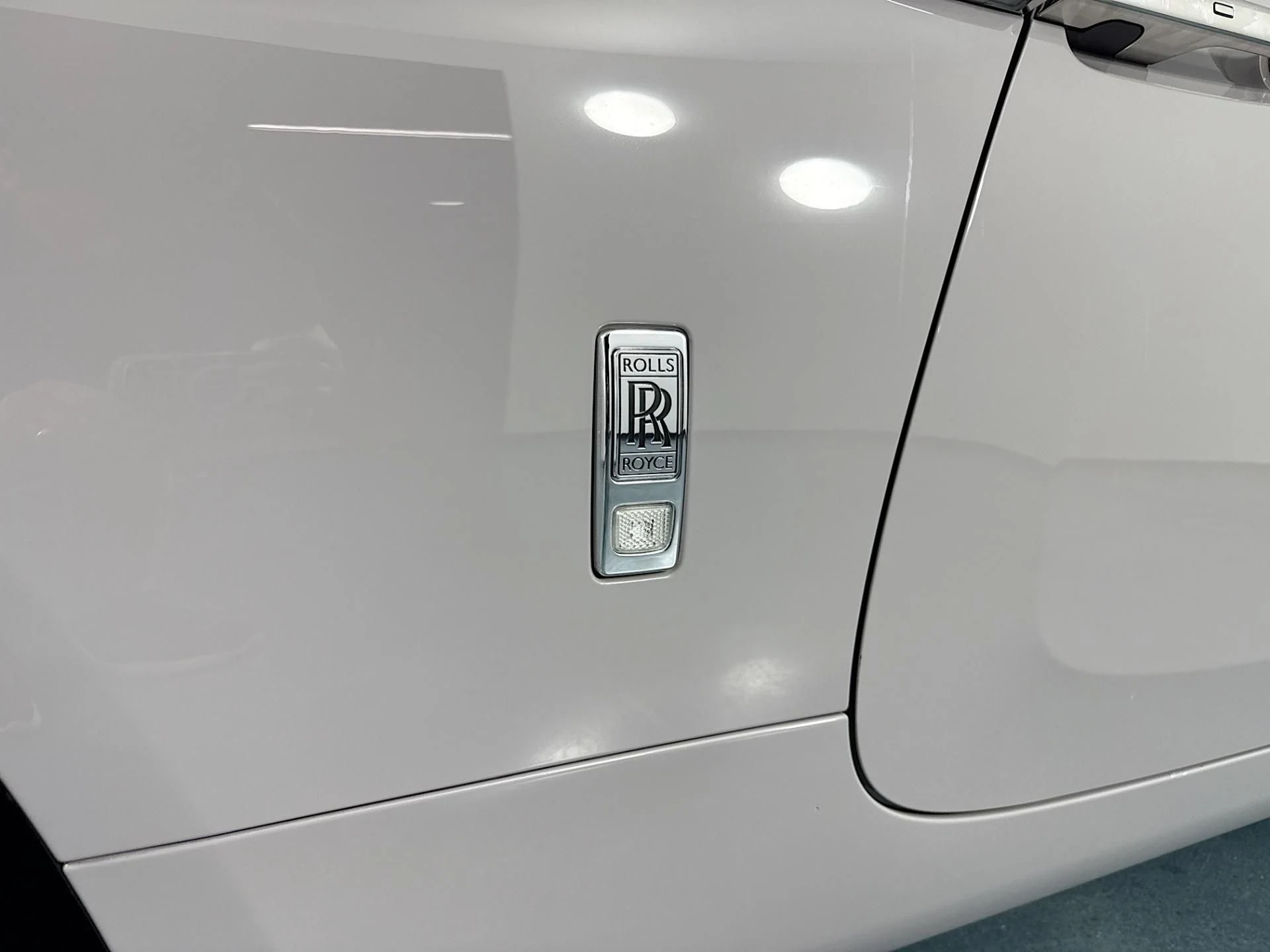 mph041_3027481192_Used_2021_Rolls_Royce_Wraith_1783366767_fc3ec5c217
