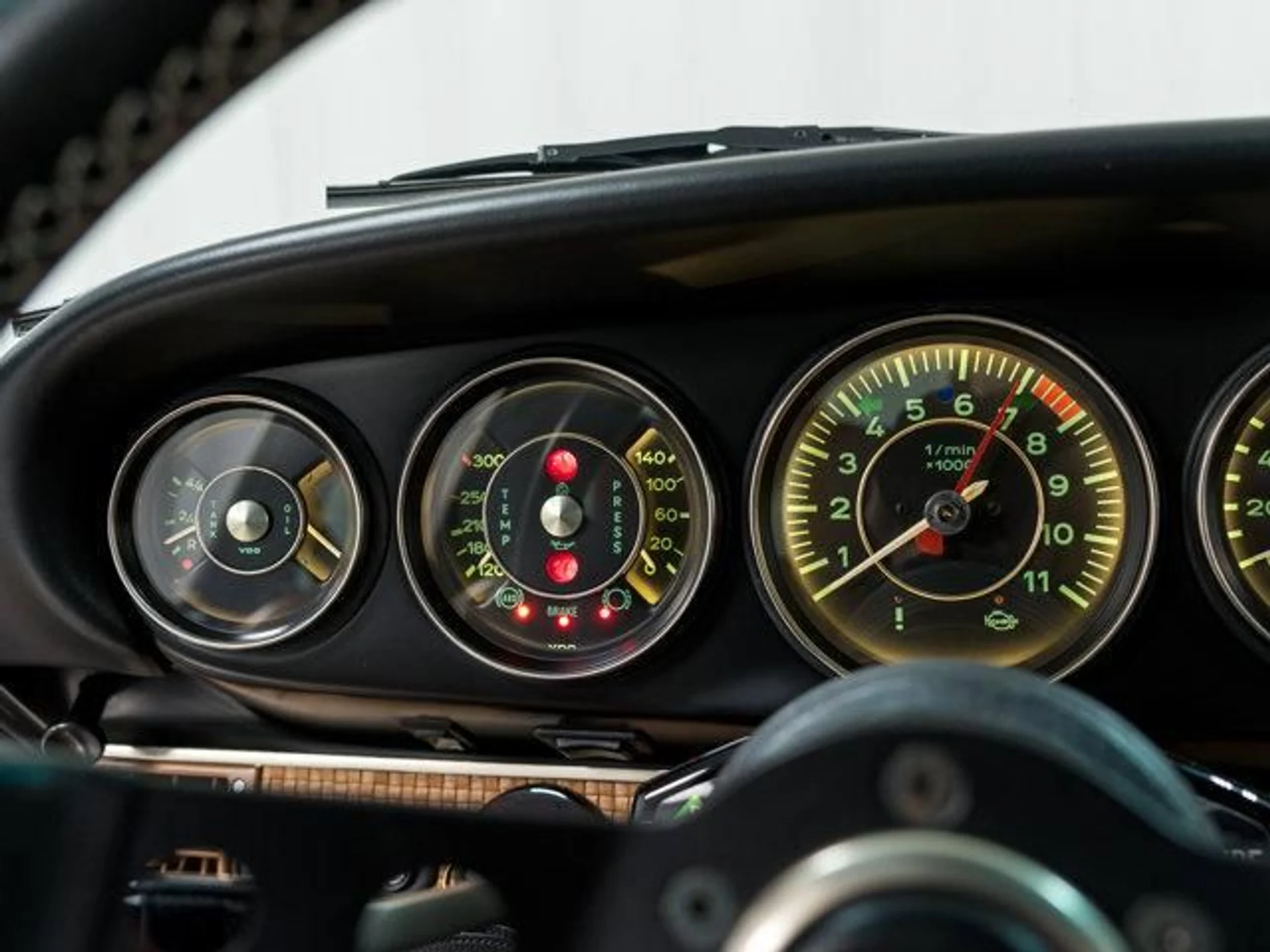 mph041_3028653005_K_kq_RE_El_J_Qb_Mq_B_Rcb_Cuvxiq63_Gs_73d1704f4a