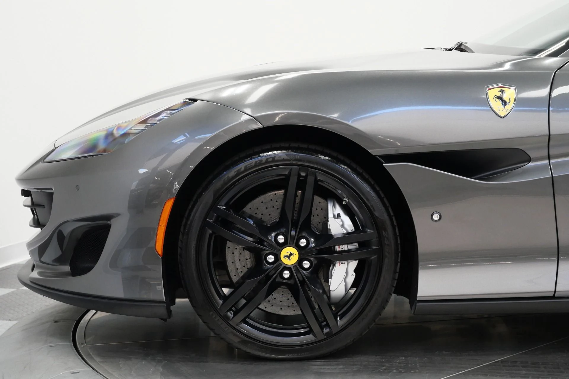 mph041_3036580123_Used_2019_Ferrari_Portofino_Interior_Carbon_Trim_High_Power_Hi_Fi_Magneride_Suspension_1773425740_5c3495cc32