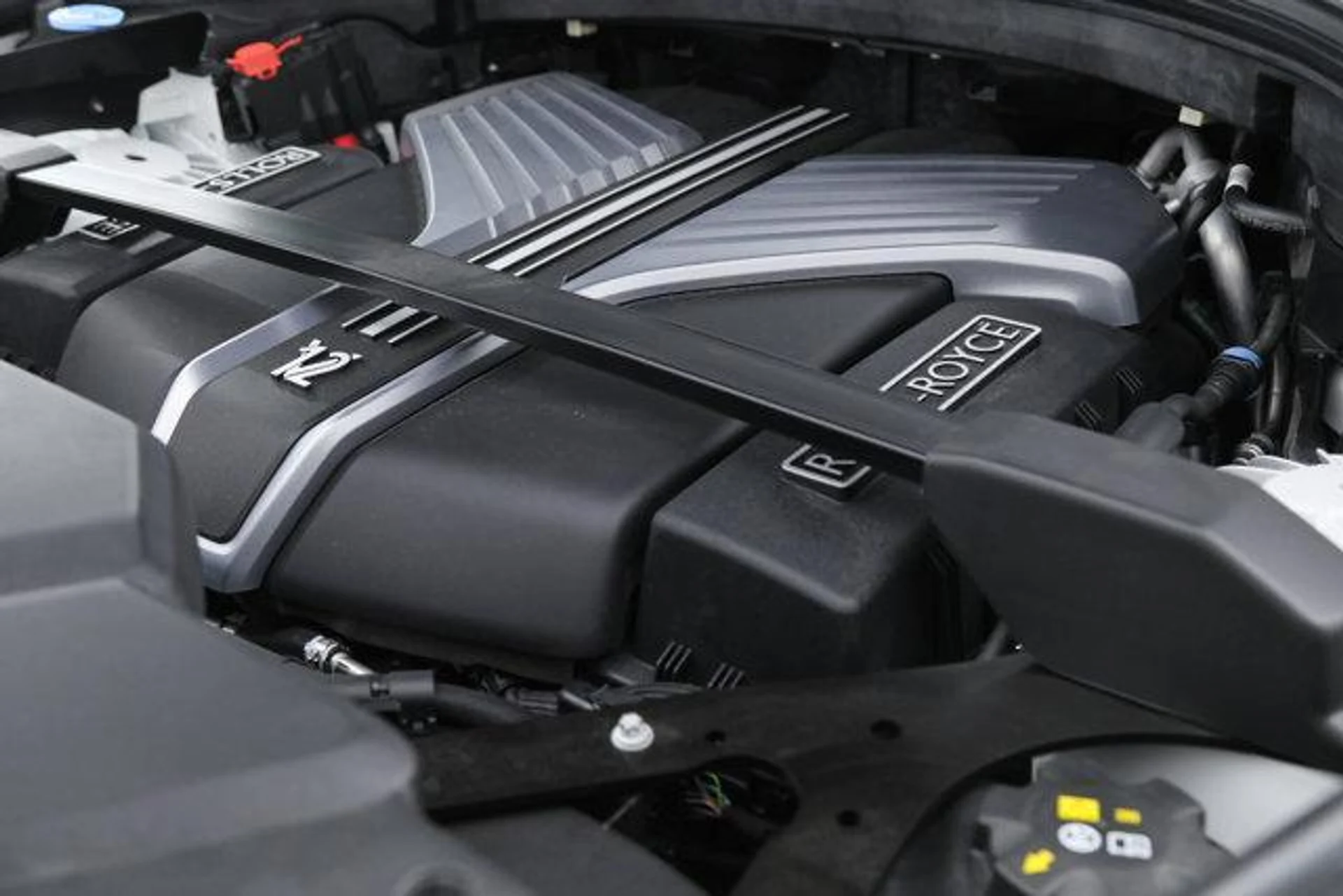 mph041_3043668755_5_TZ_Jb6_Ix_JFZGHSKL_4_HI_1tq_C4_Ks_e6ef7d079d