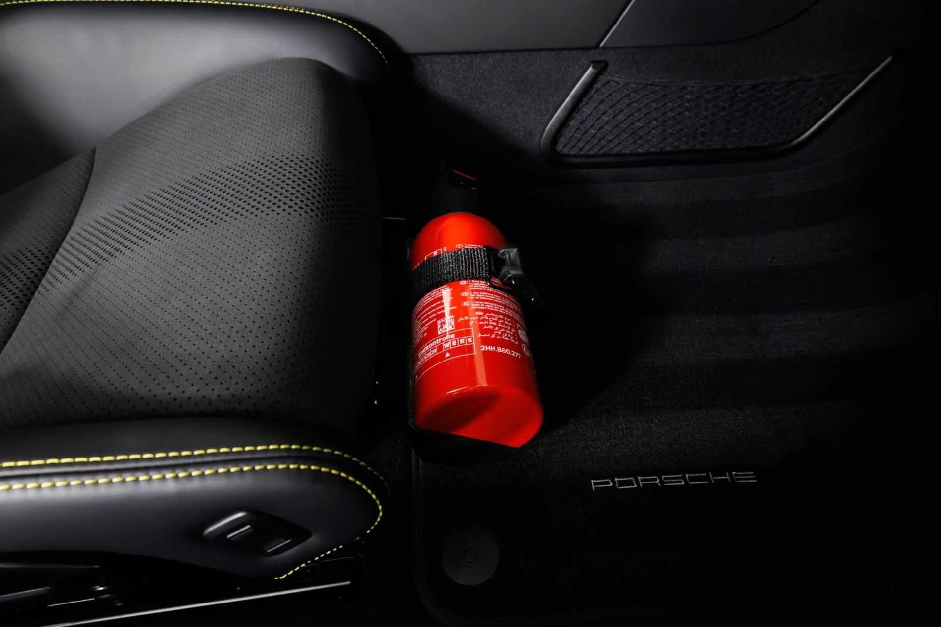 mph041_3050443713_Used_2025_Porsche_718_Cayman_GT_4_RS_1774365224_3bc450ce19