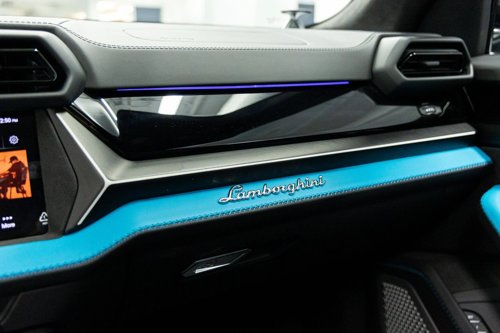 mph041_3052070150_046624767dab0117443d914f44f59799x_42f36c079f