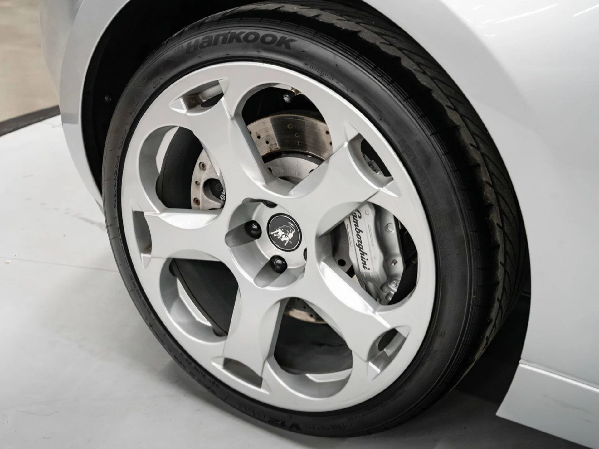 mph041_3057616696_lamborghini_gallardo_2004_5e4f83fbed