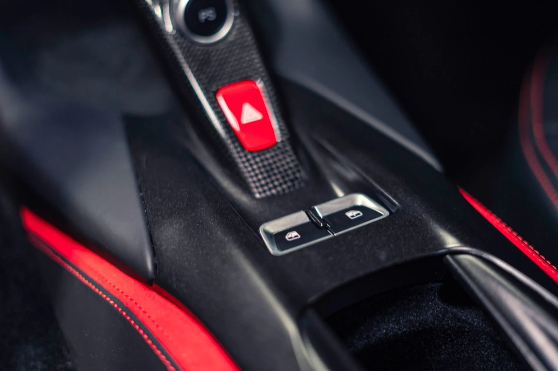 mph041_3078385805_Used_2020_Ferrari_812_Superfast_1778093212_f415024aef