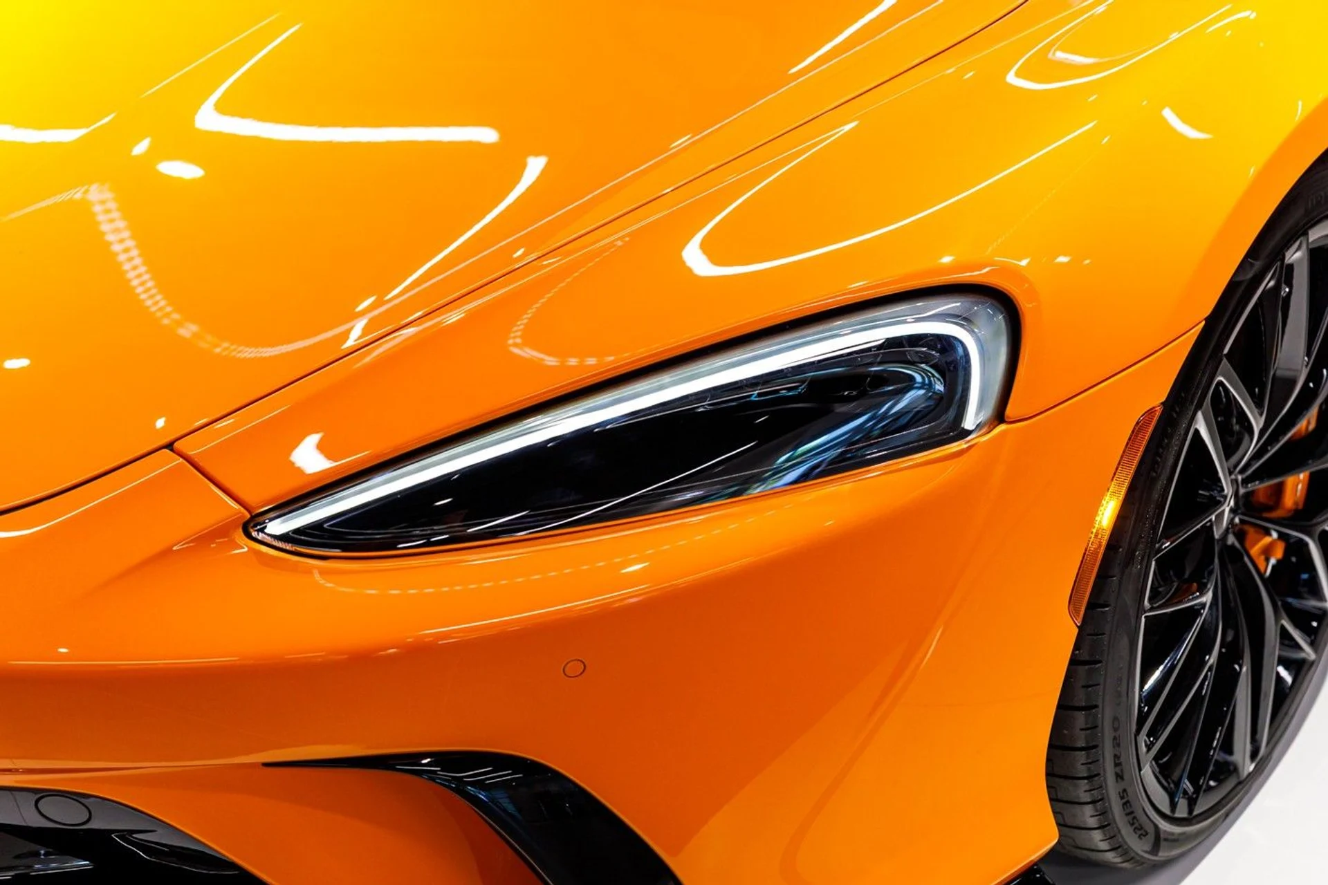 mph041_308057718_671_p42_l_01da9b2990