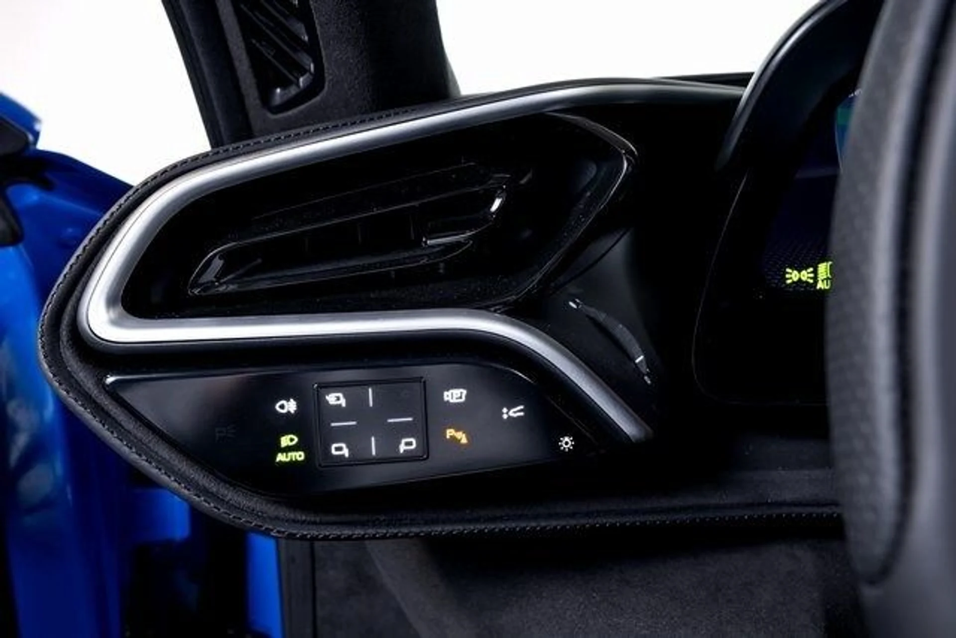 mph041_3081696519_c29c70fc7ccbce65af6be050236ce56cx_9ed49c82ca