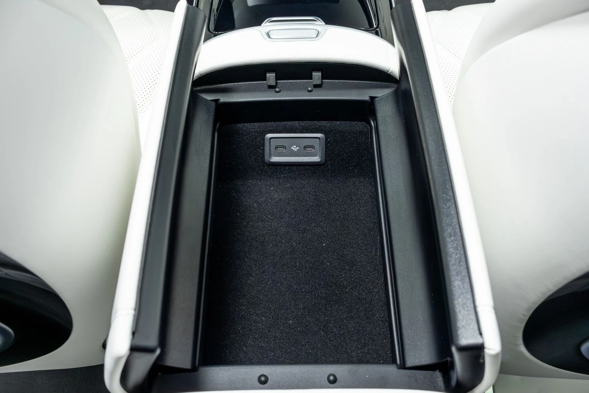 mph041_3082150789_Used_2023_Mercedes_Benz_S_Class_Maybach_S_680_4_MATIC_1776091551_f7bb2721e8