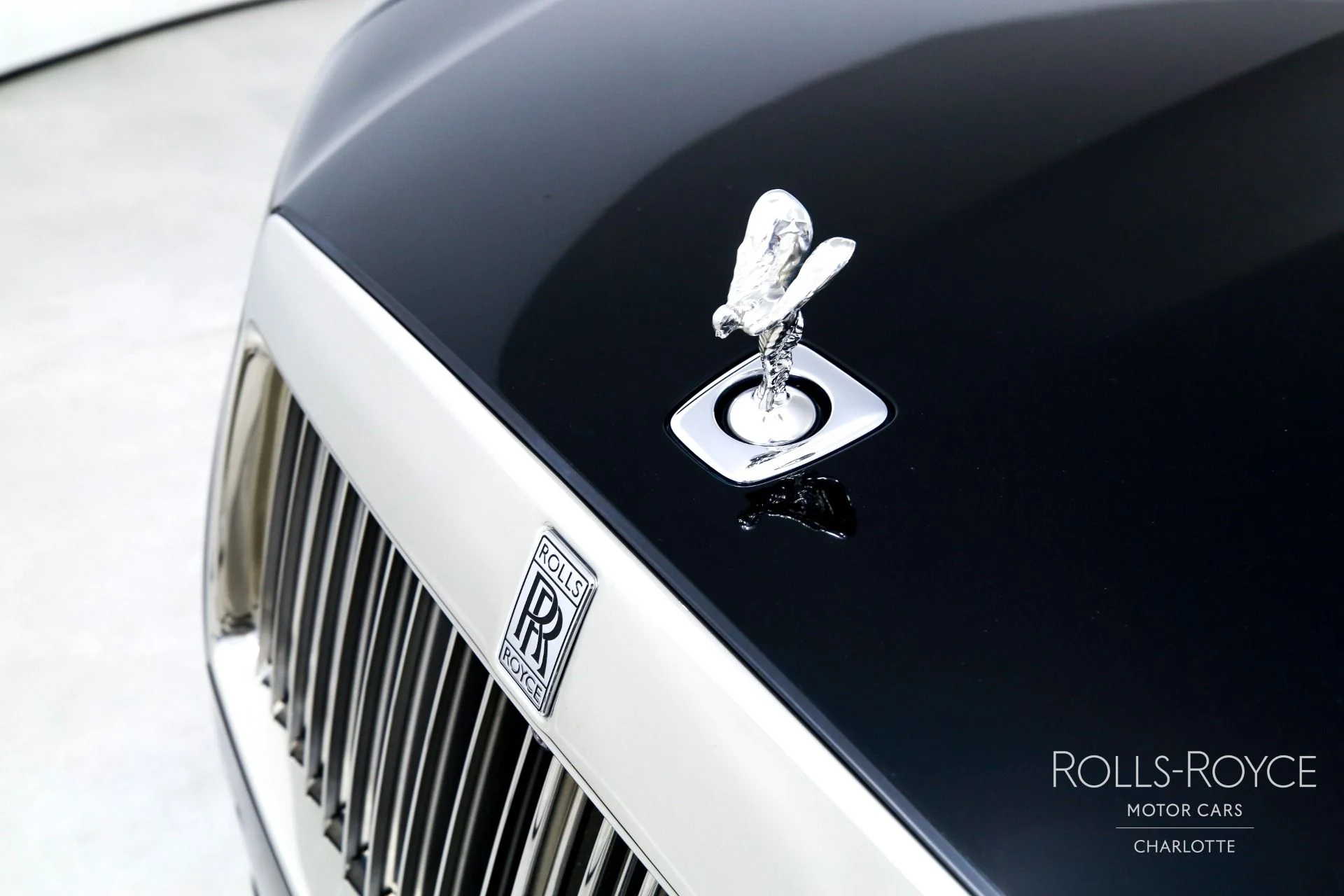 mph041_3105839196_Used_2021_Rolls_Royce_Ghost_1760810069_5629c09f32