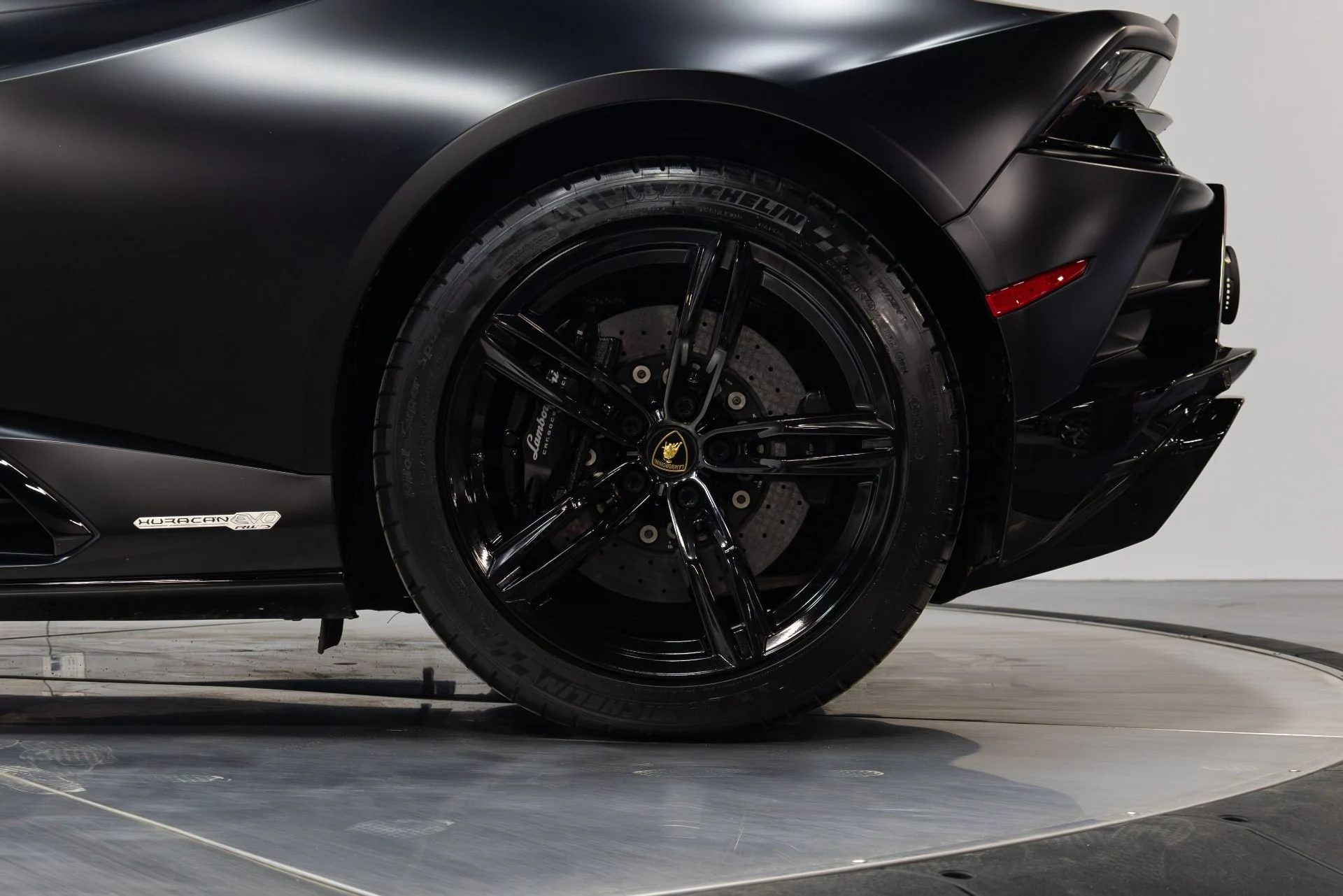 mph041_3113830731_Used_2021_Lamborghini_Huracan_EVO_1773475781_e1fb671af8