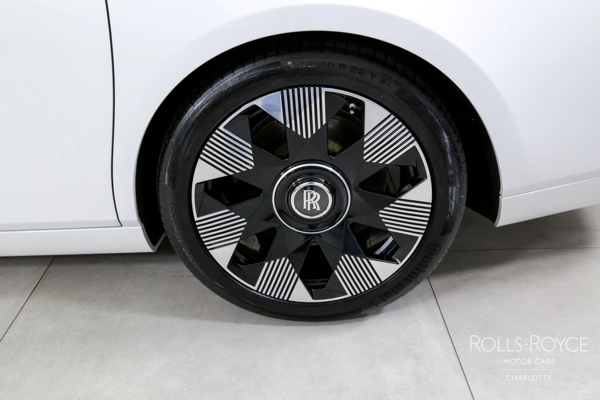 mph041_311987040_Used_2023_Rolls_Royce_Phantom_1726254604_6b002b7bc9
