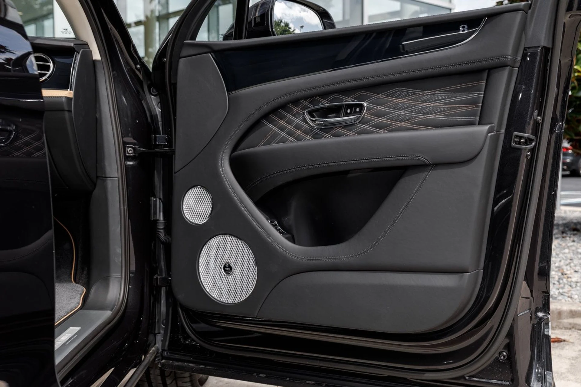 mph041_3129669882_9facc1e555814bf402bf5e525ba6af22x_0d2556957e