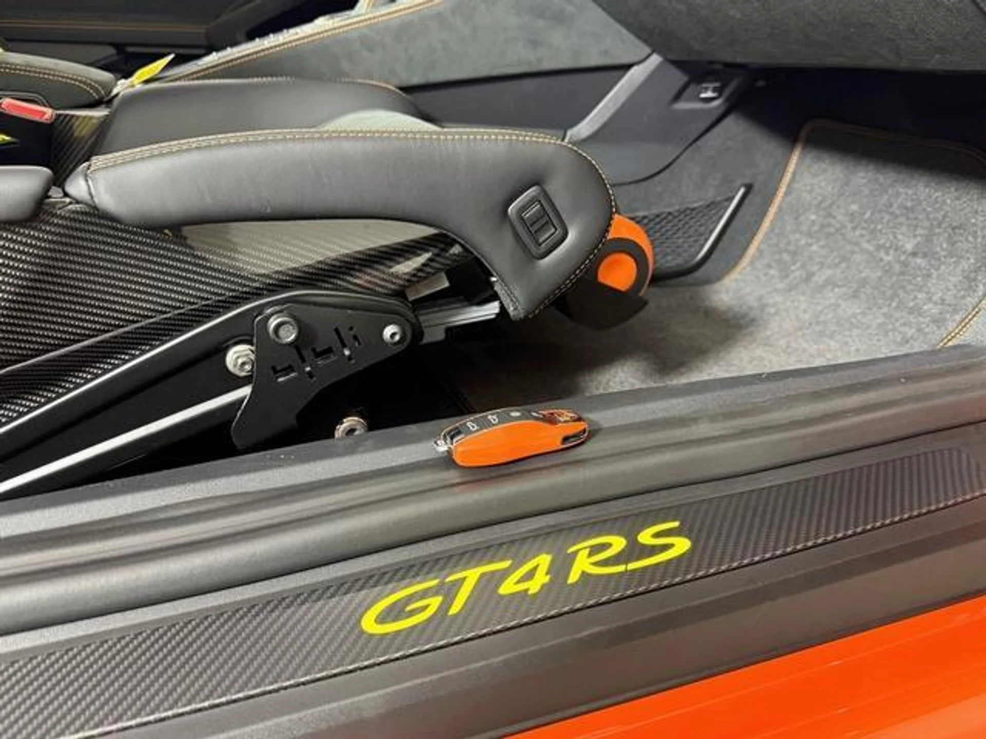 mph041_3160633354_Mae_Bpd_E5_Sh_c_HPC_00_F_Rapoe_RJ_8c_3db285a501