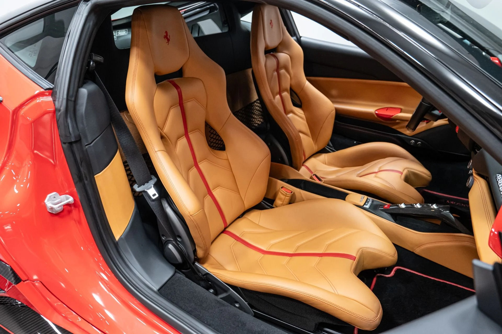 mph041_3160919911_Used_2016_Ferrari_488_GTB_1747692594_1e20c82e1d