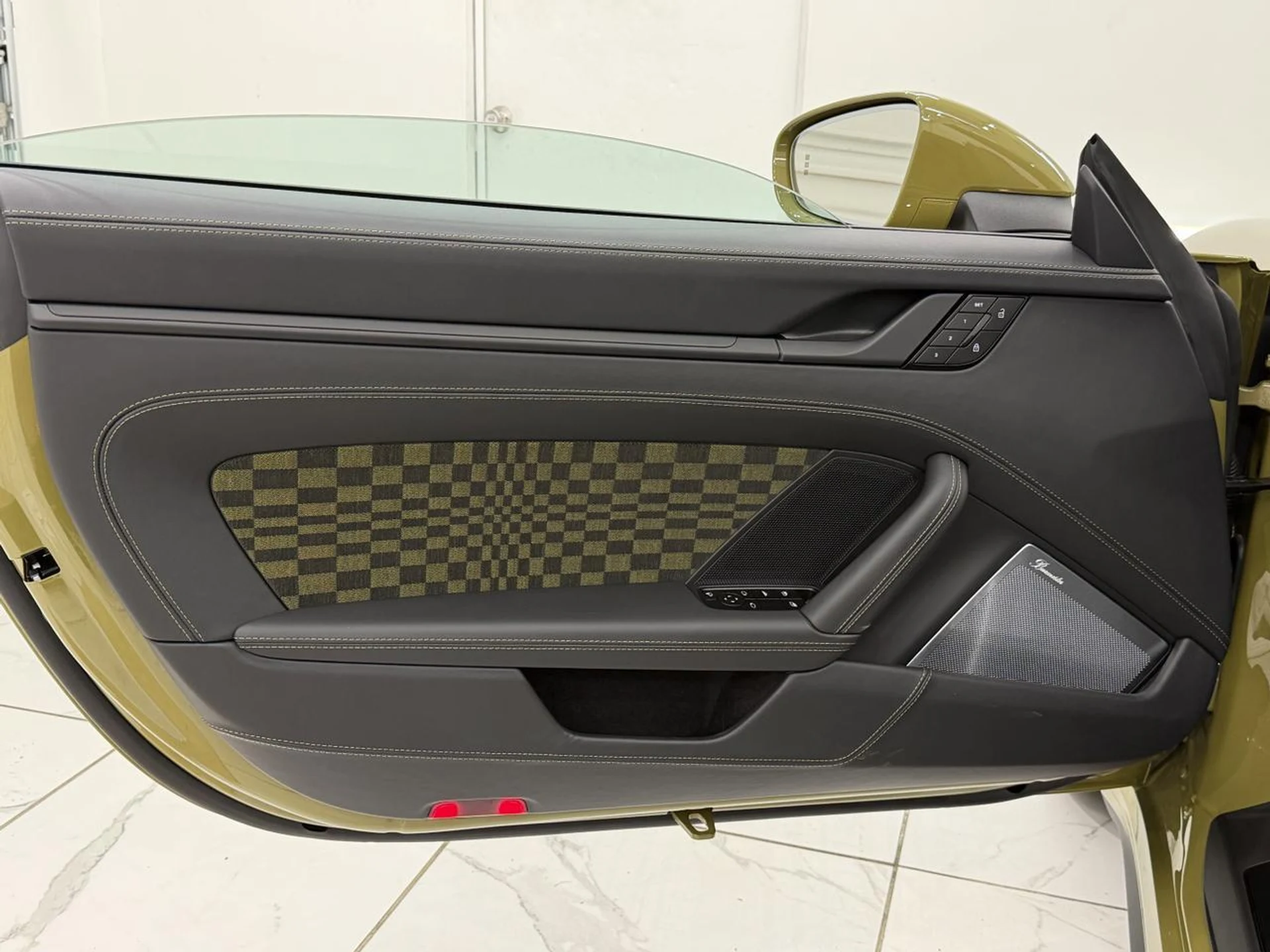 mph041_3169220538_3acb651529bfe5be9b46e7a9b444cb45_a2adab90d6